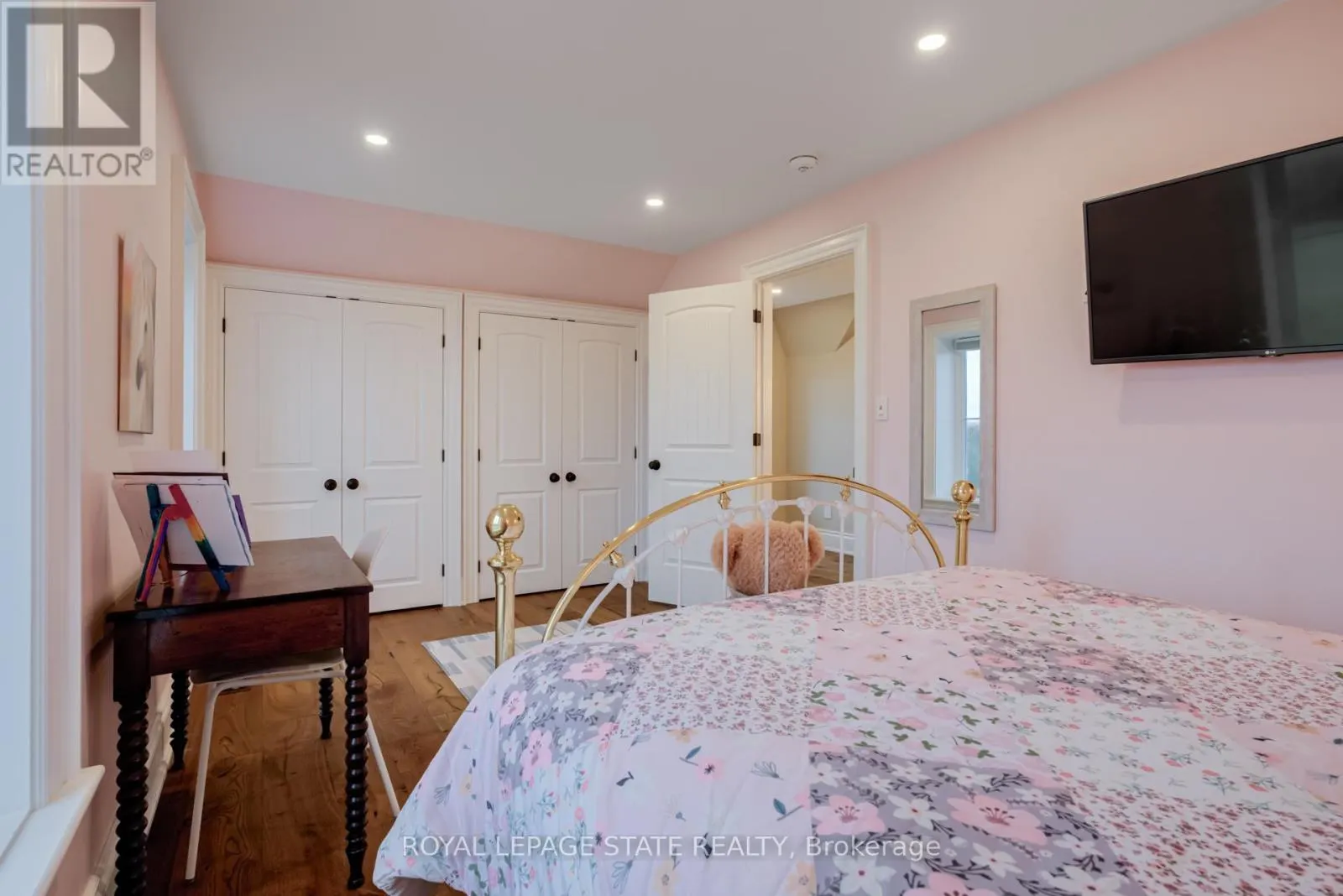 1041 CONCESSION 8 RR 3 W