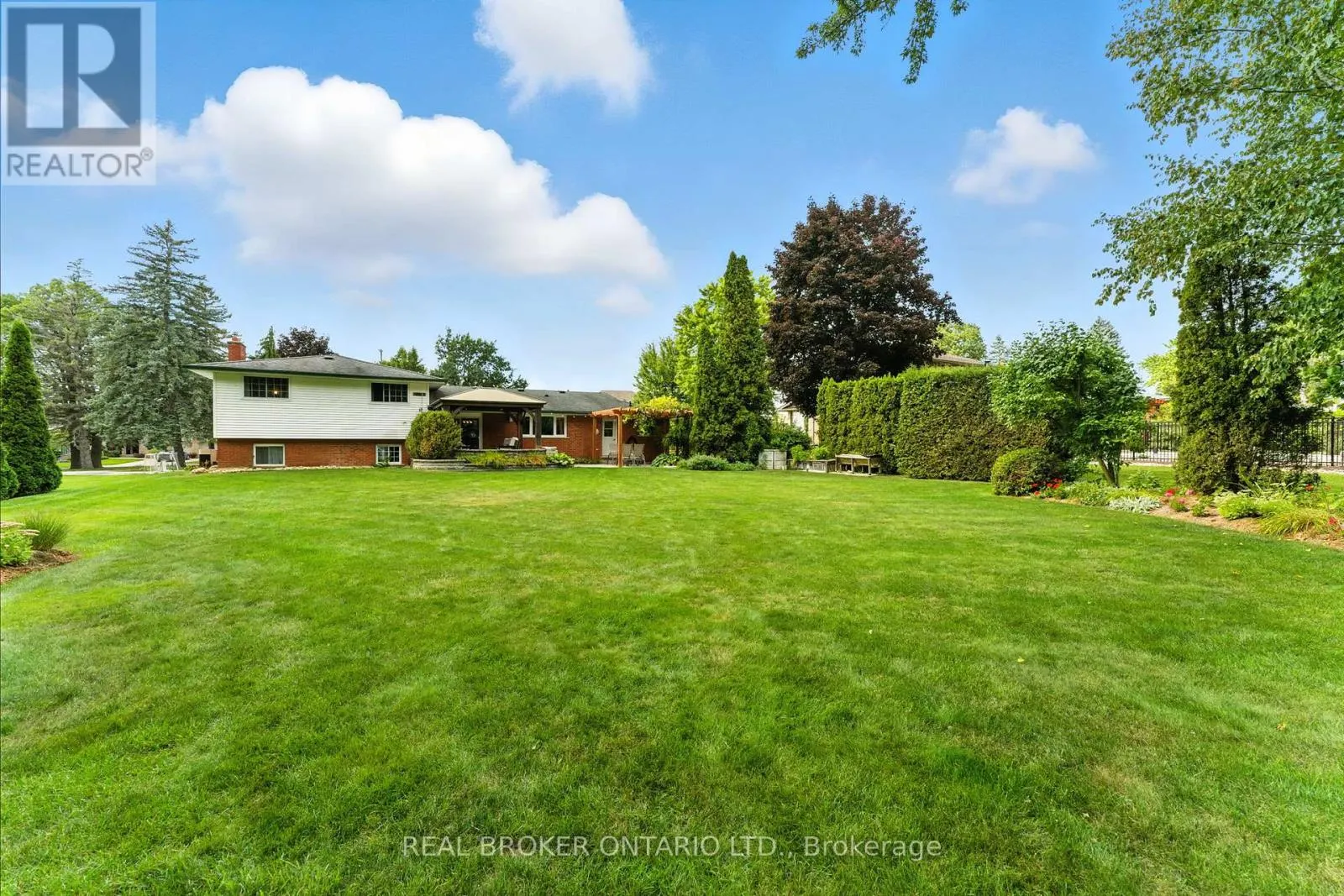 111 GOLF COURSE ROAD