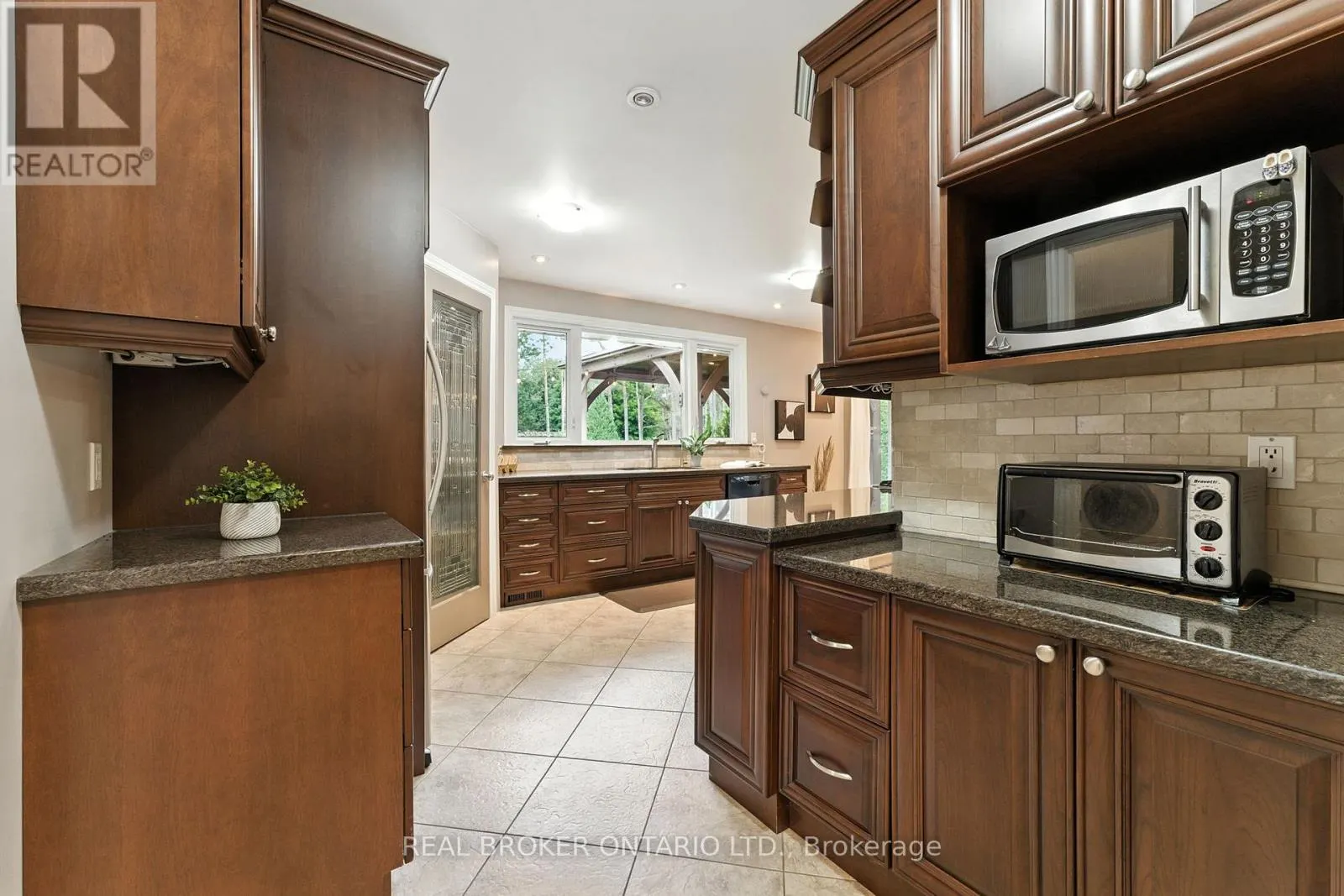 111 GOLF COURSE ROAD