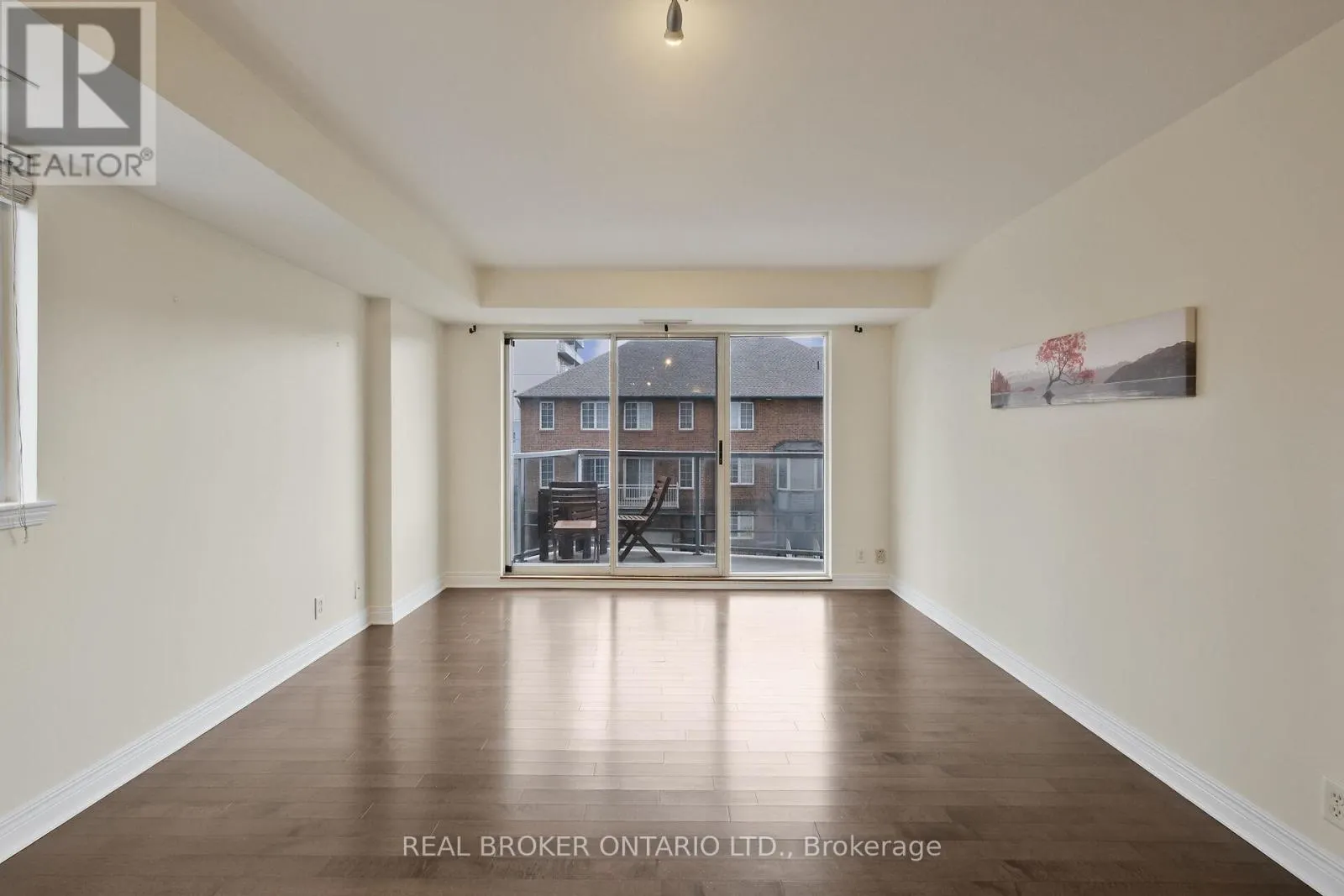 306 - 429 SOMERSET STREET W