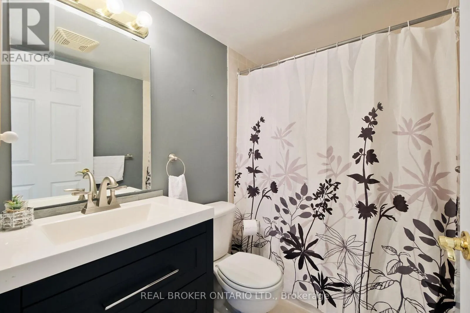 306 - 429 SOMERSET STREET W