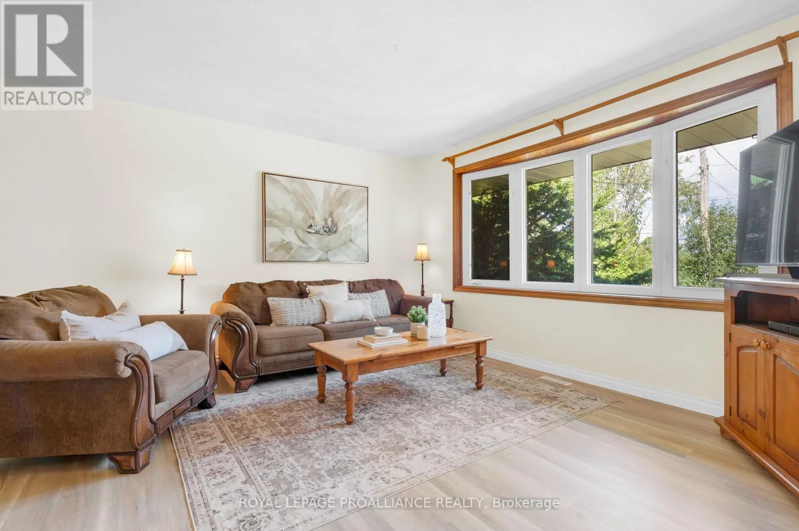 122 LISGAR STREET