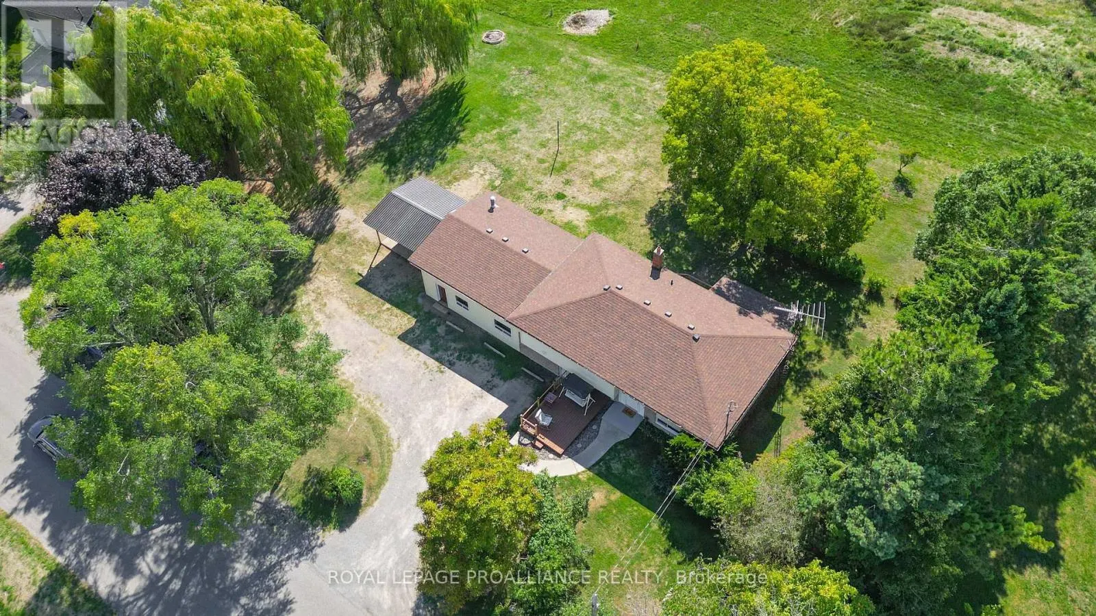 122 LISGAR STREET
