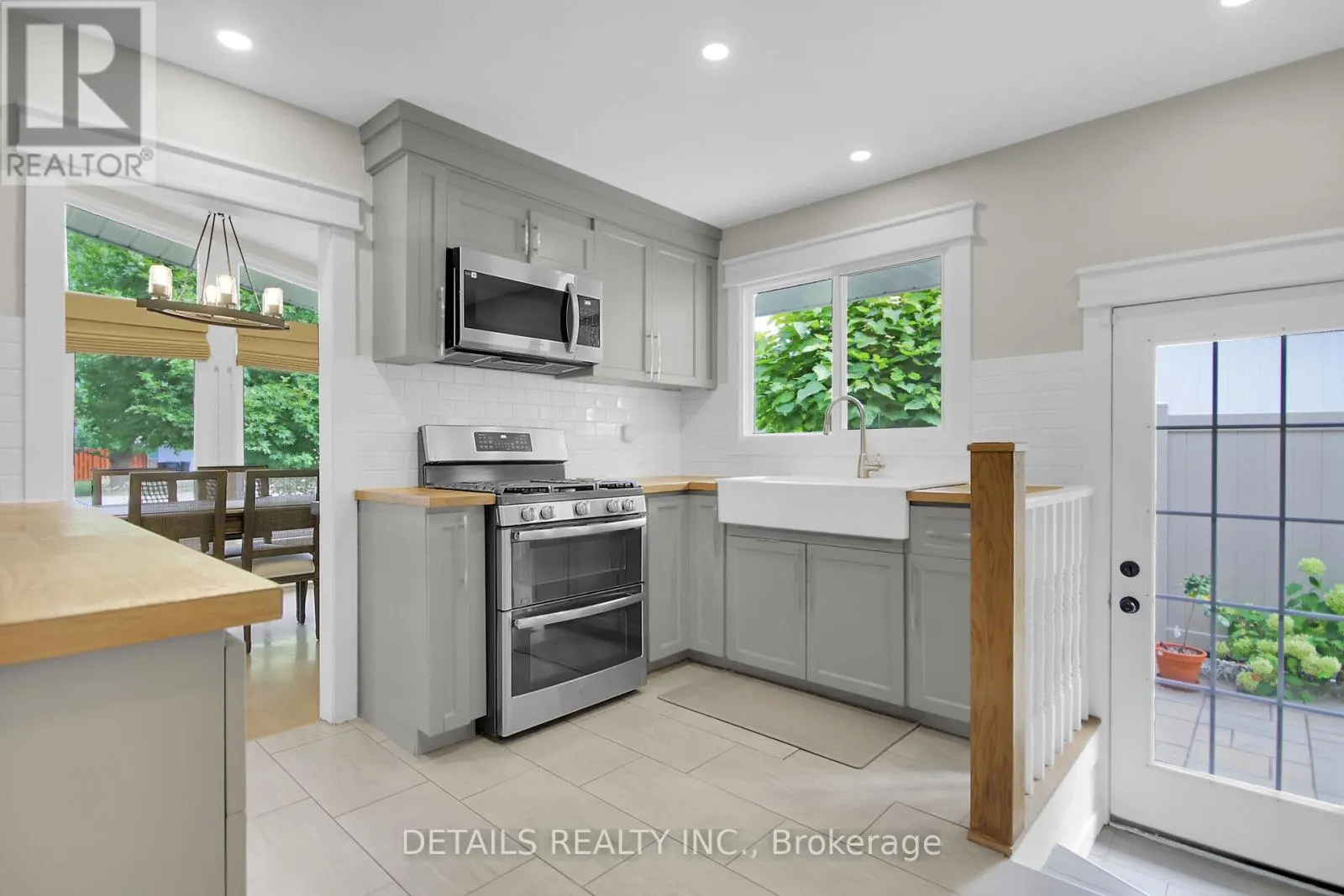 10 ABERFELDY STREET