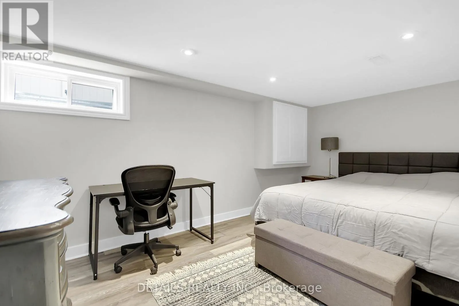 10 ABERFELDY STREET