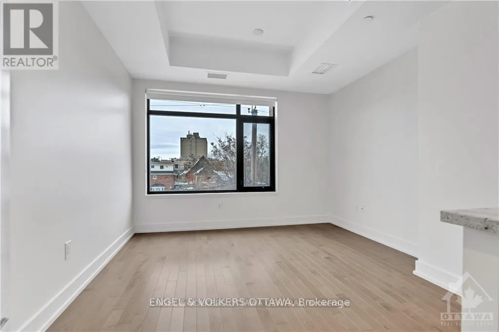 303 - 60 SPRINGHURST AVENUE