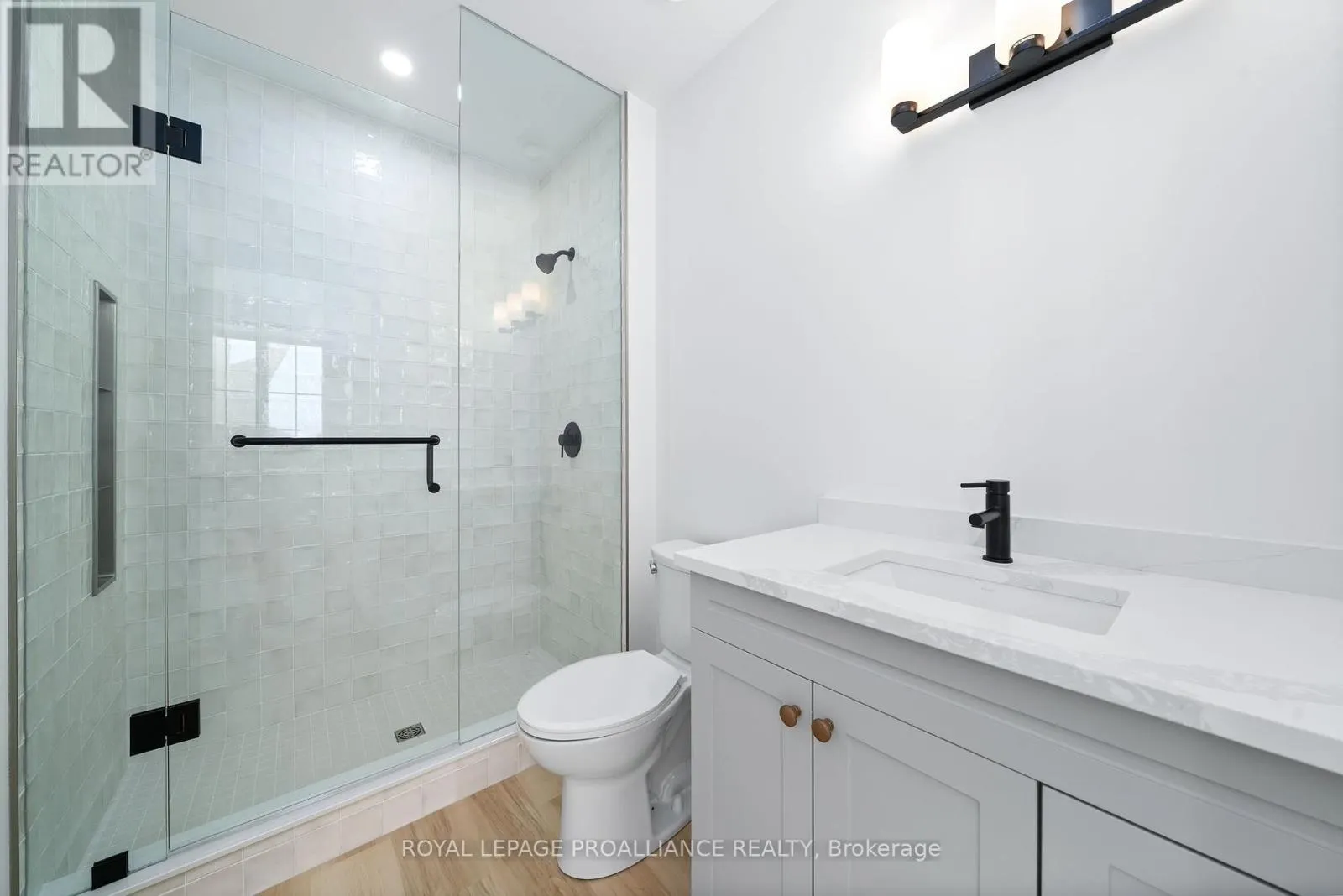 302 - 941 CHARLES WILSON PARKWAY, #302