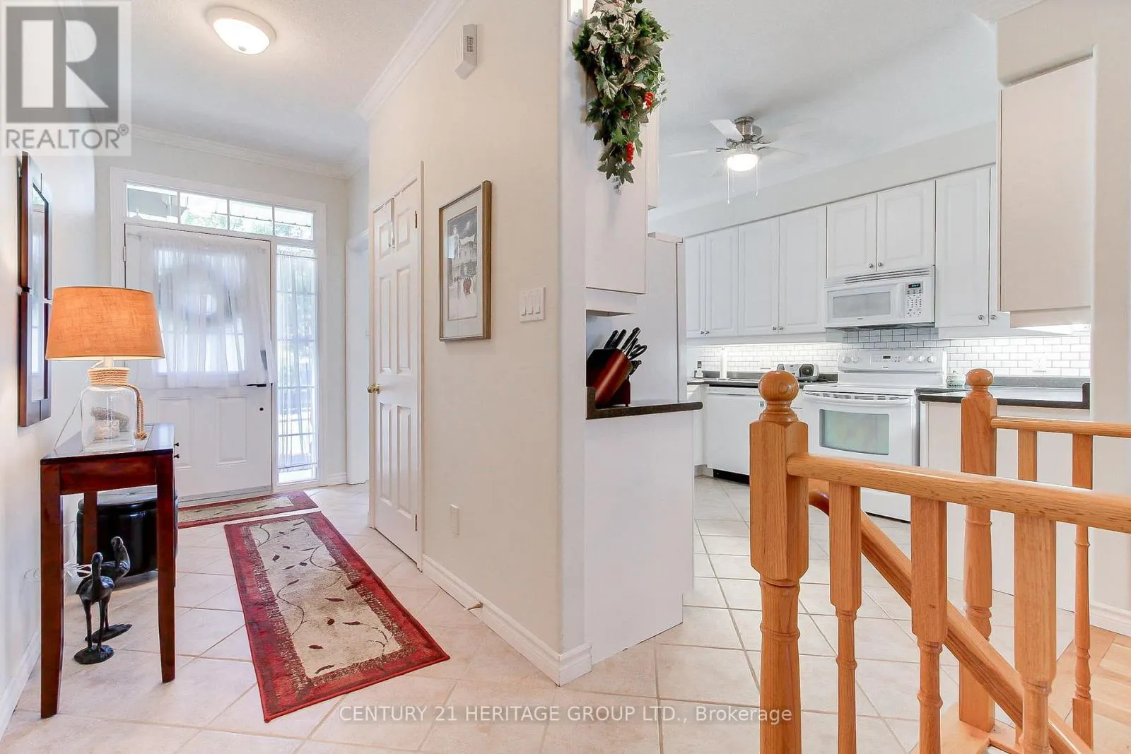28J - 174 LINDSAY STREET N