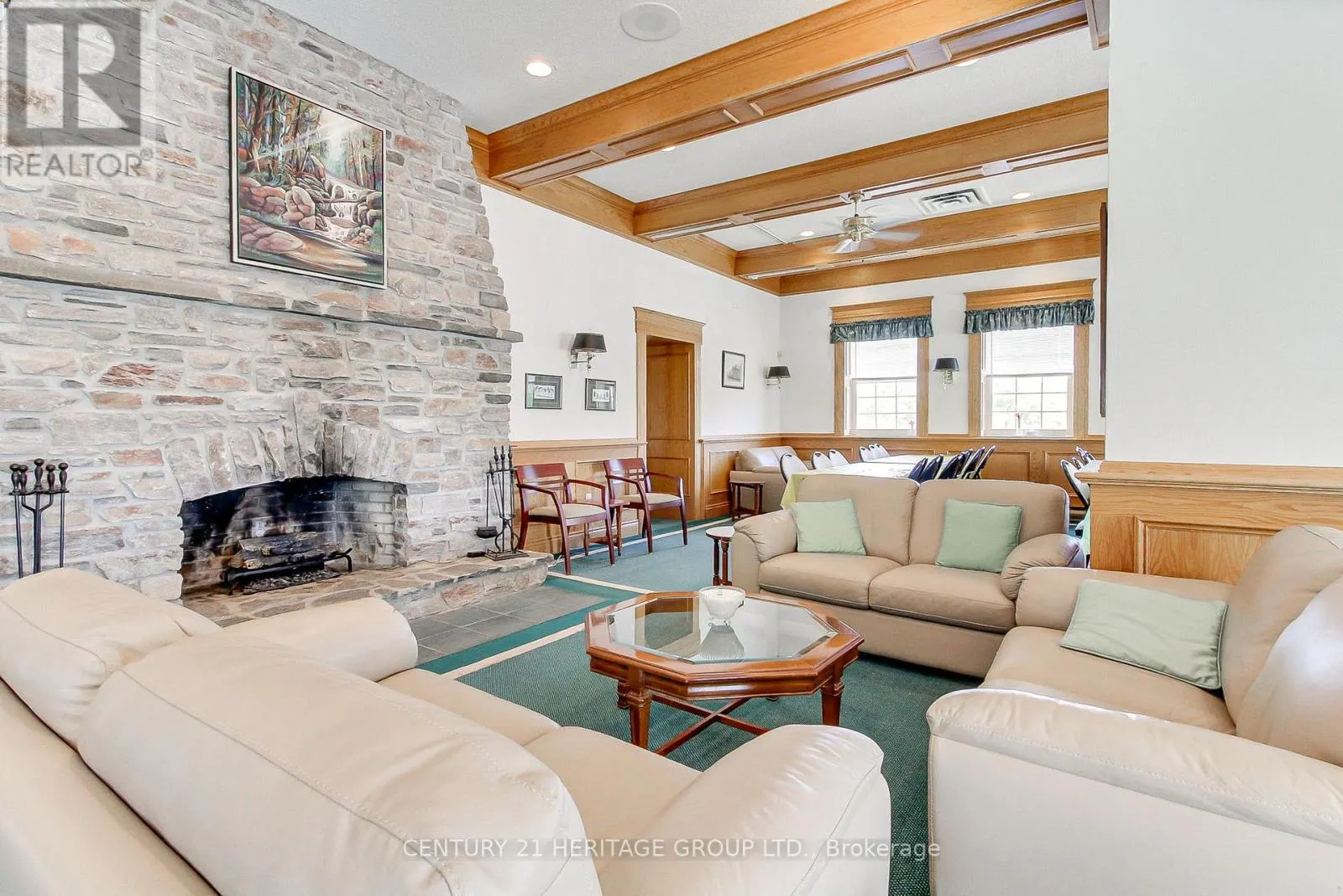 28J - 174 LINDSAY STREET N