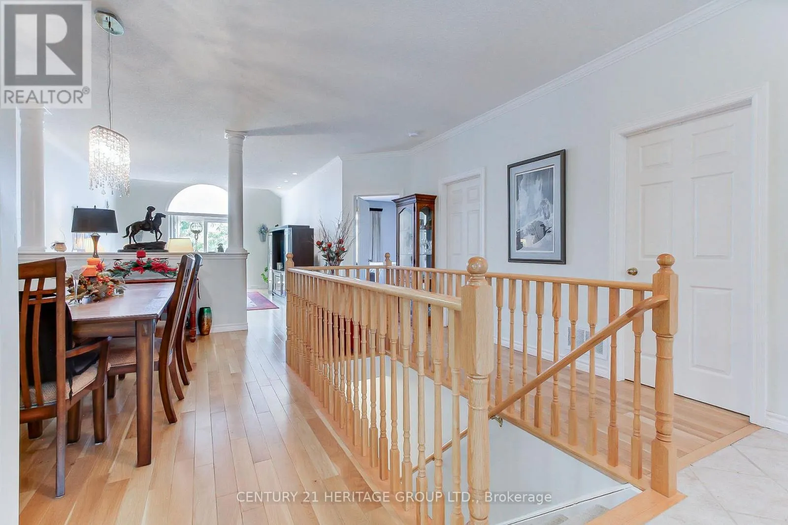 28J - 174 LINDSAY STREET N