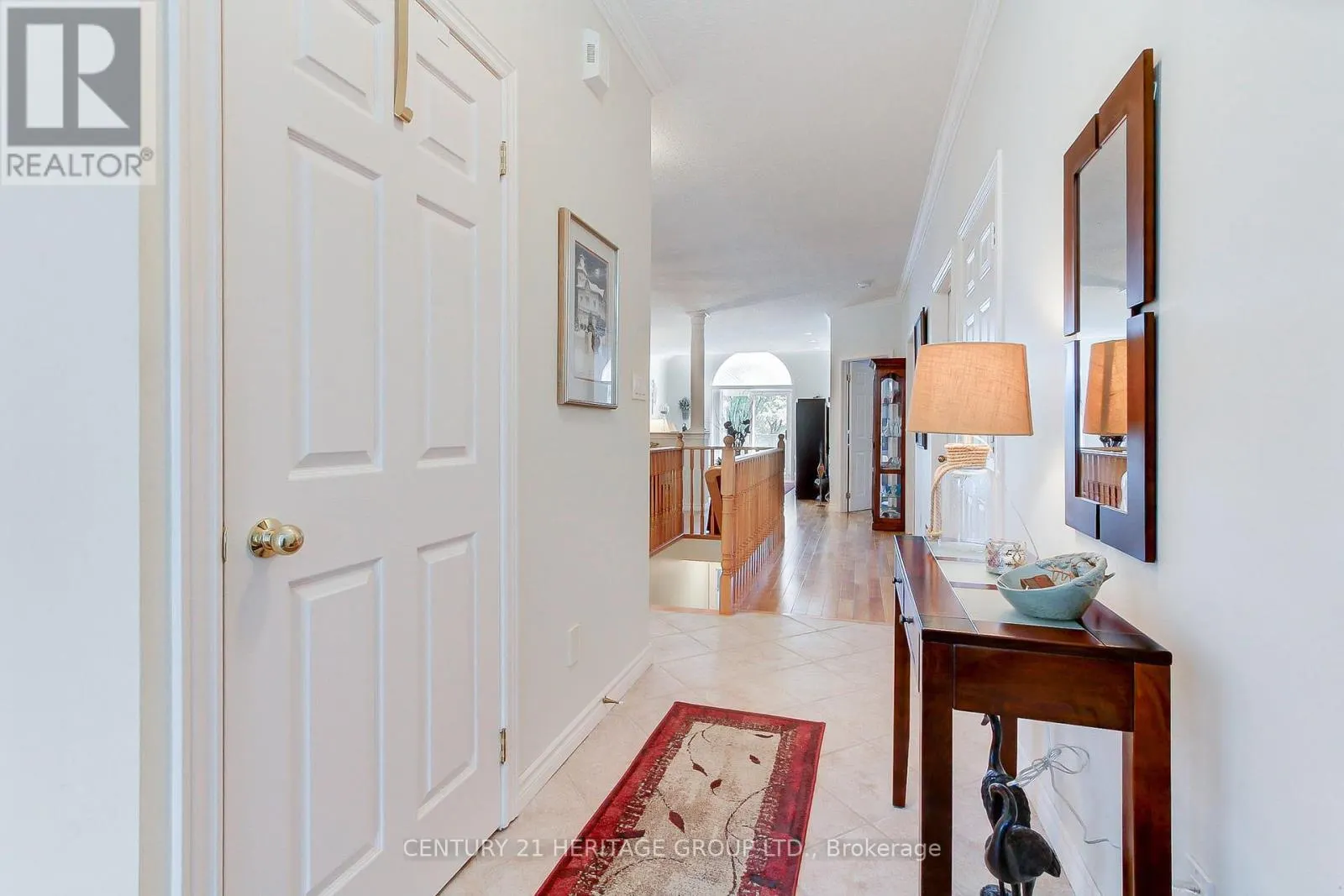 28J - 174 LINDSAY STREET N