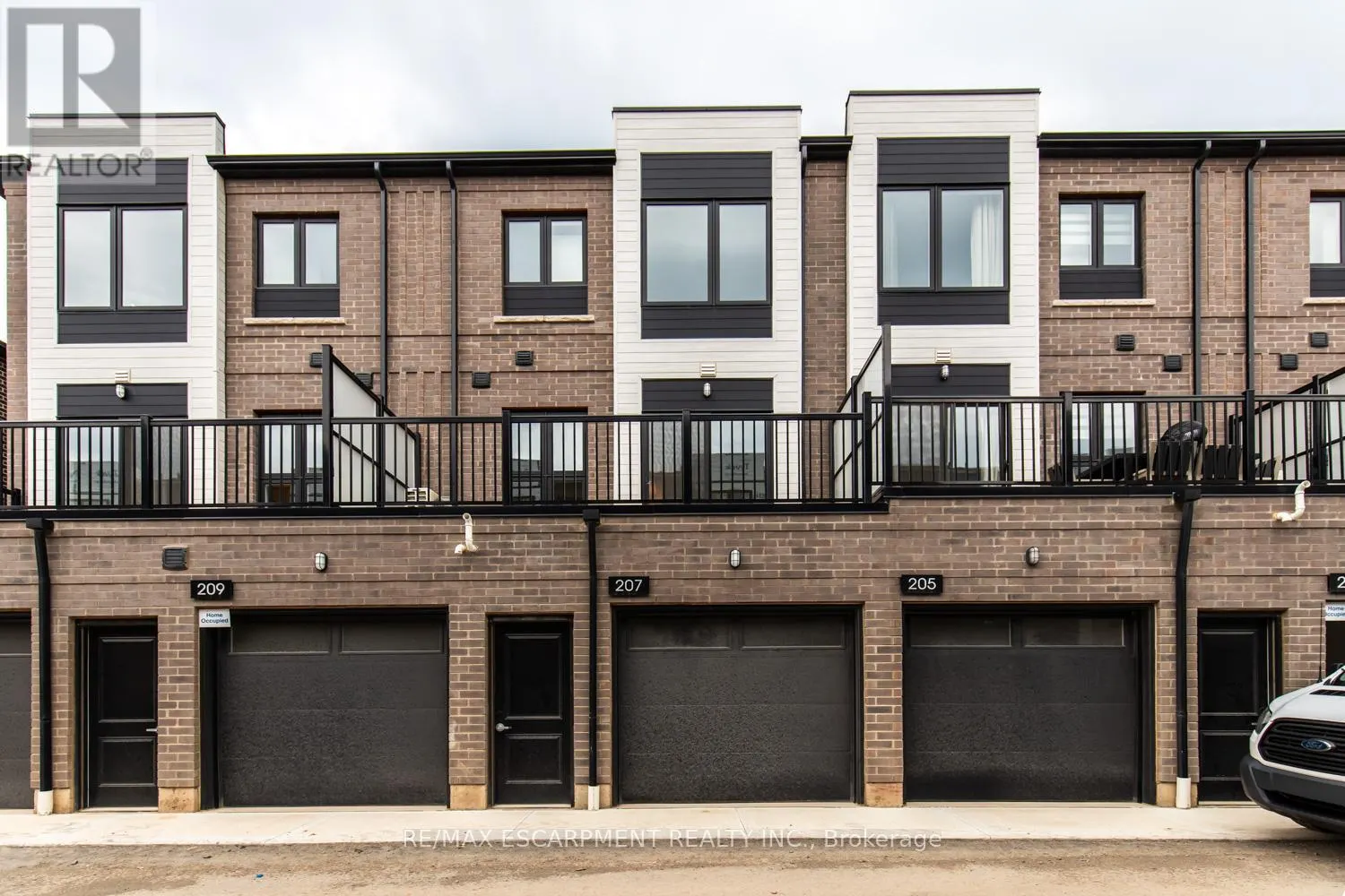 16 - 70 KENESKY DRIVE