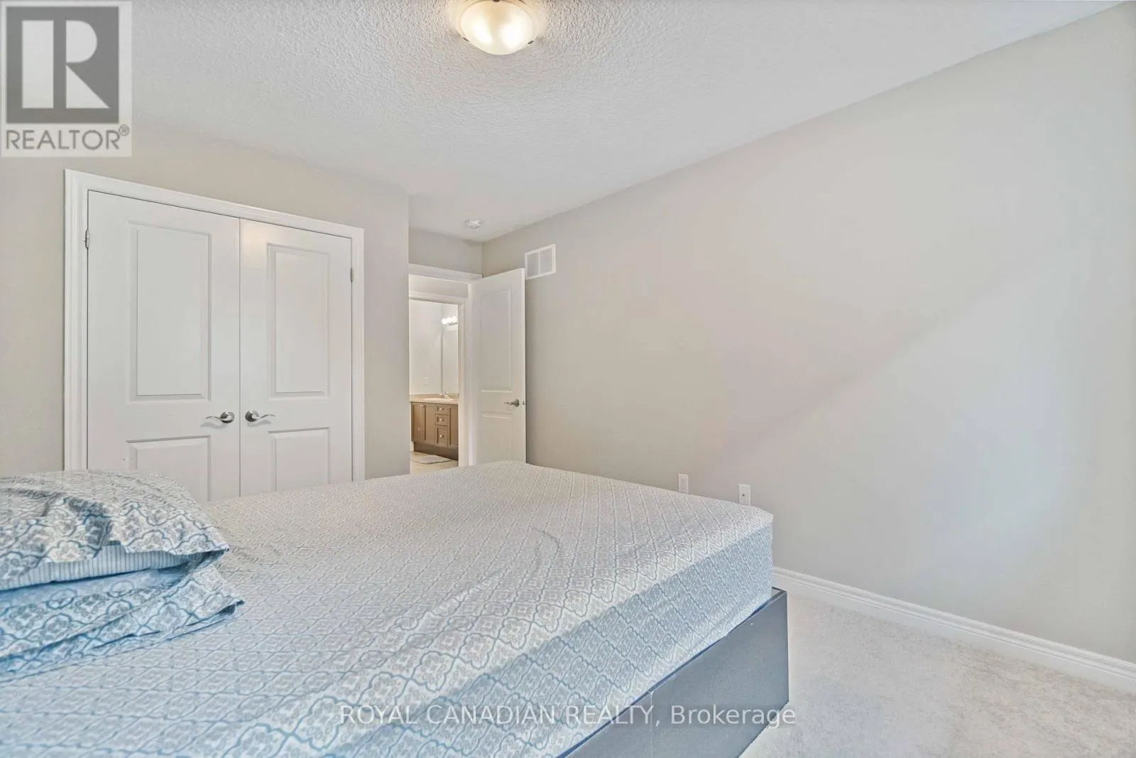 92 BETHUNE AVENUE