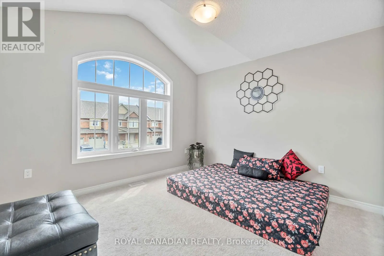92 BETHUNE AVENUE