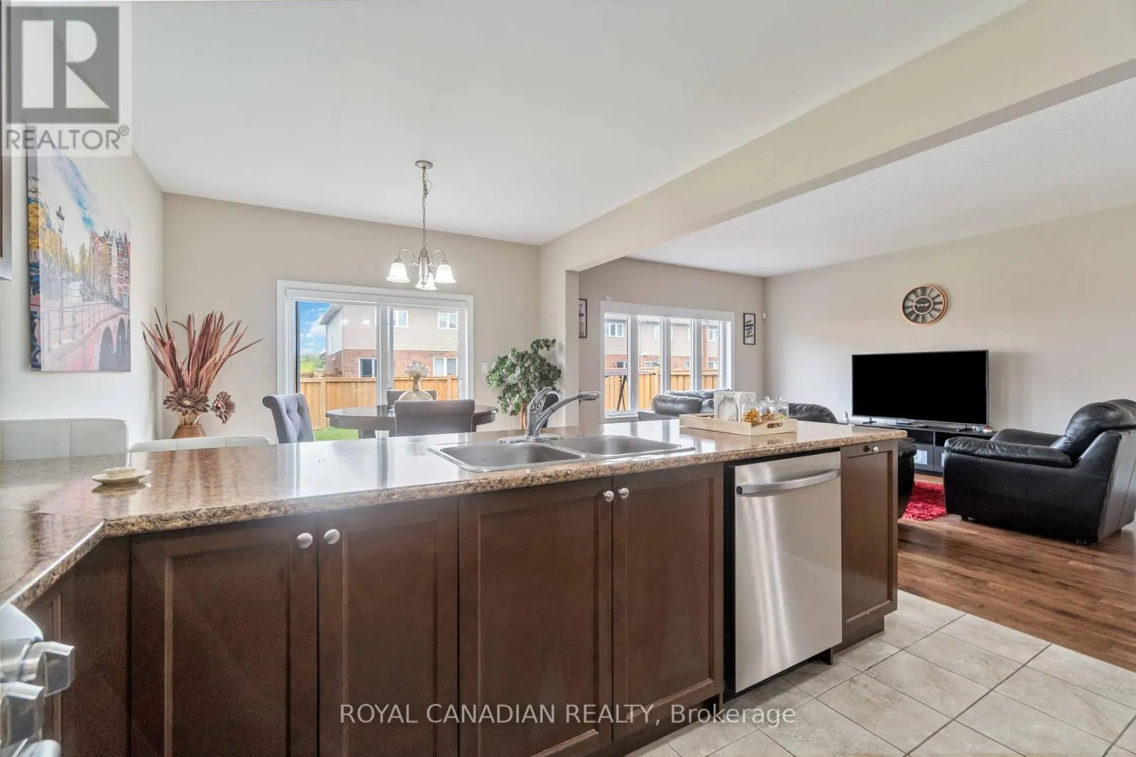 92 BETHUNE AVENUE