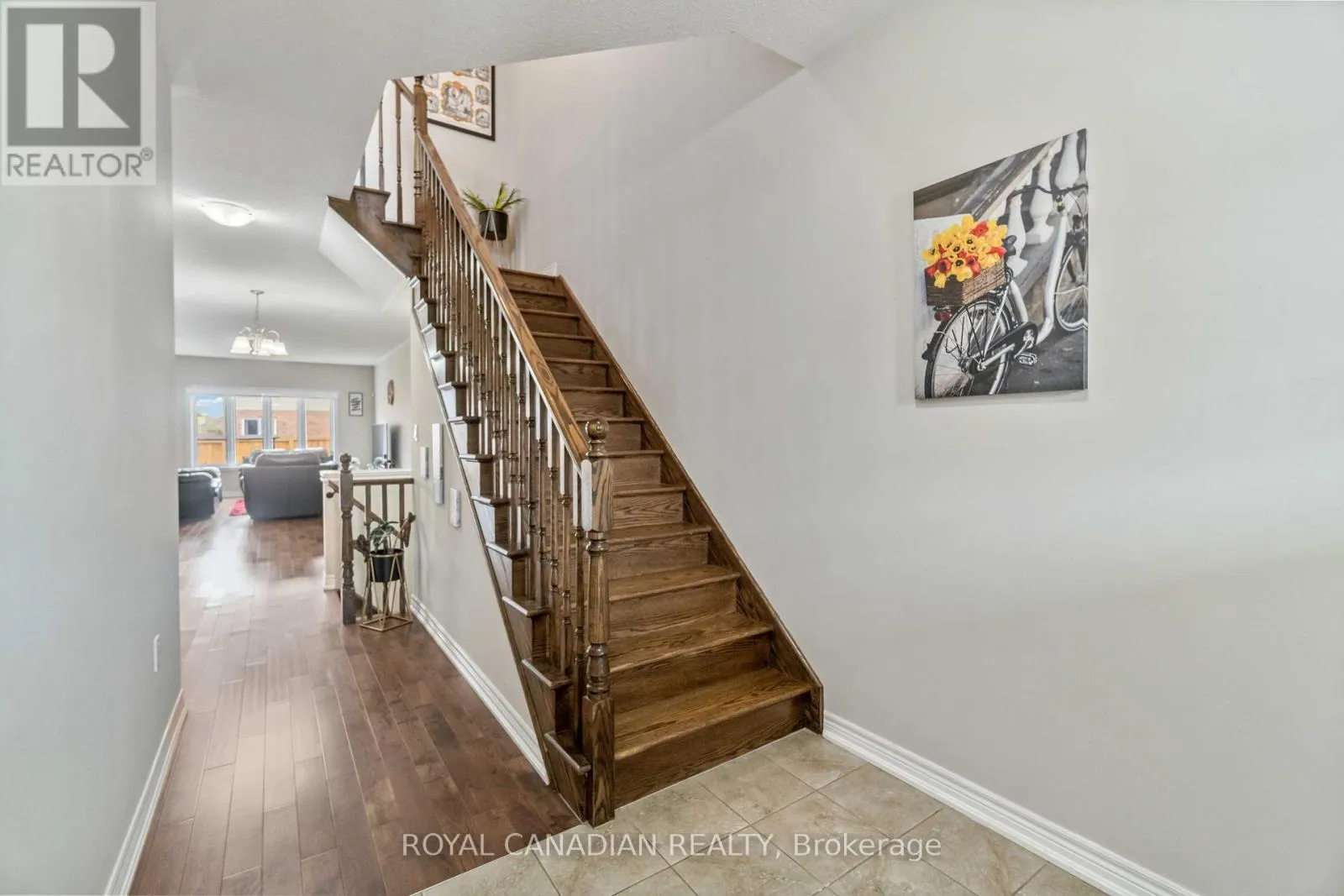 92 BETHUNE AVENUE