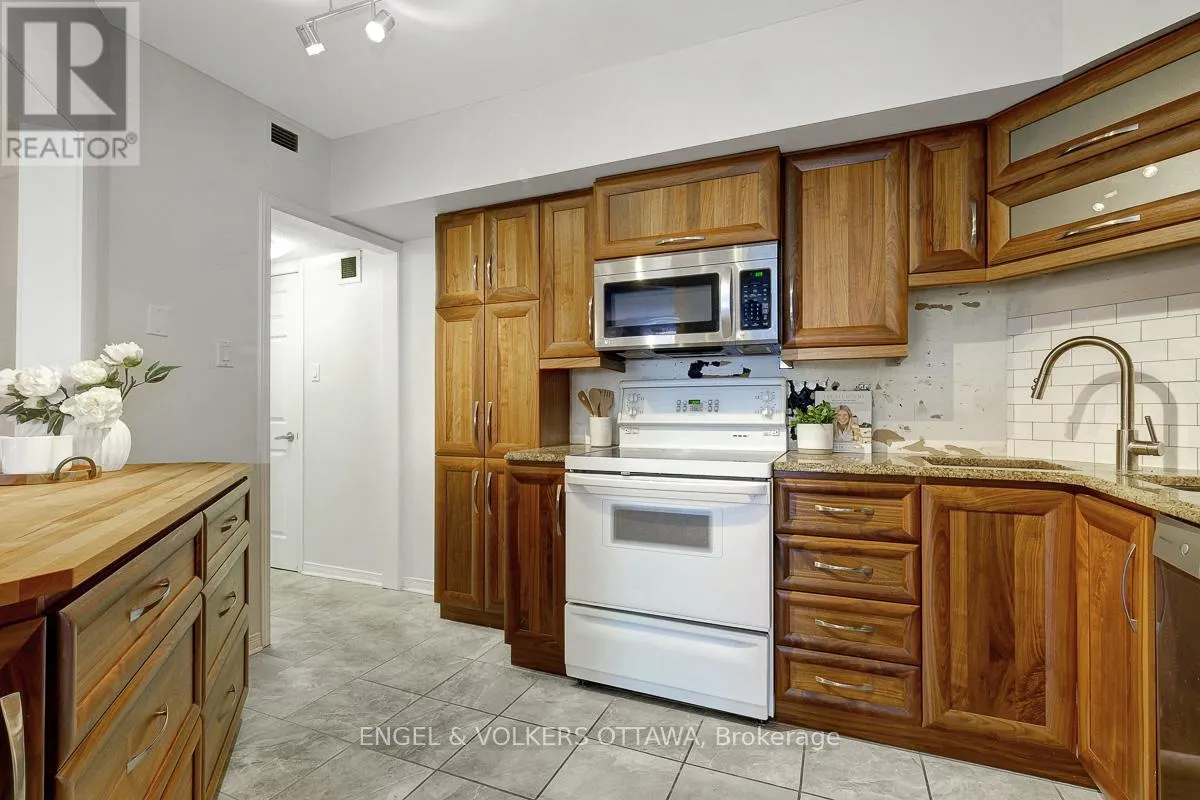 105A - 62 DONALD STREET