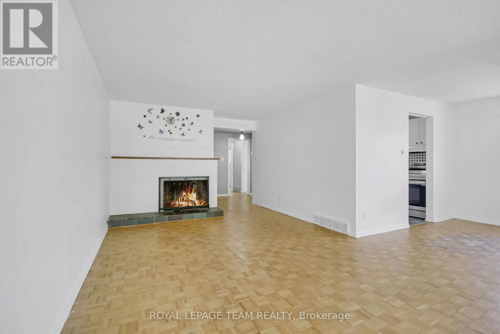 52 BOWHILL AVENUE