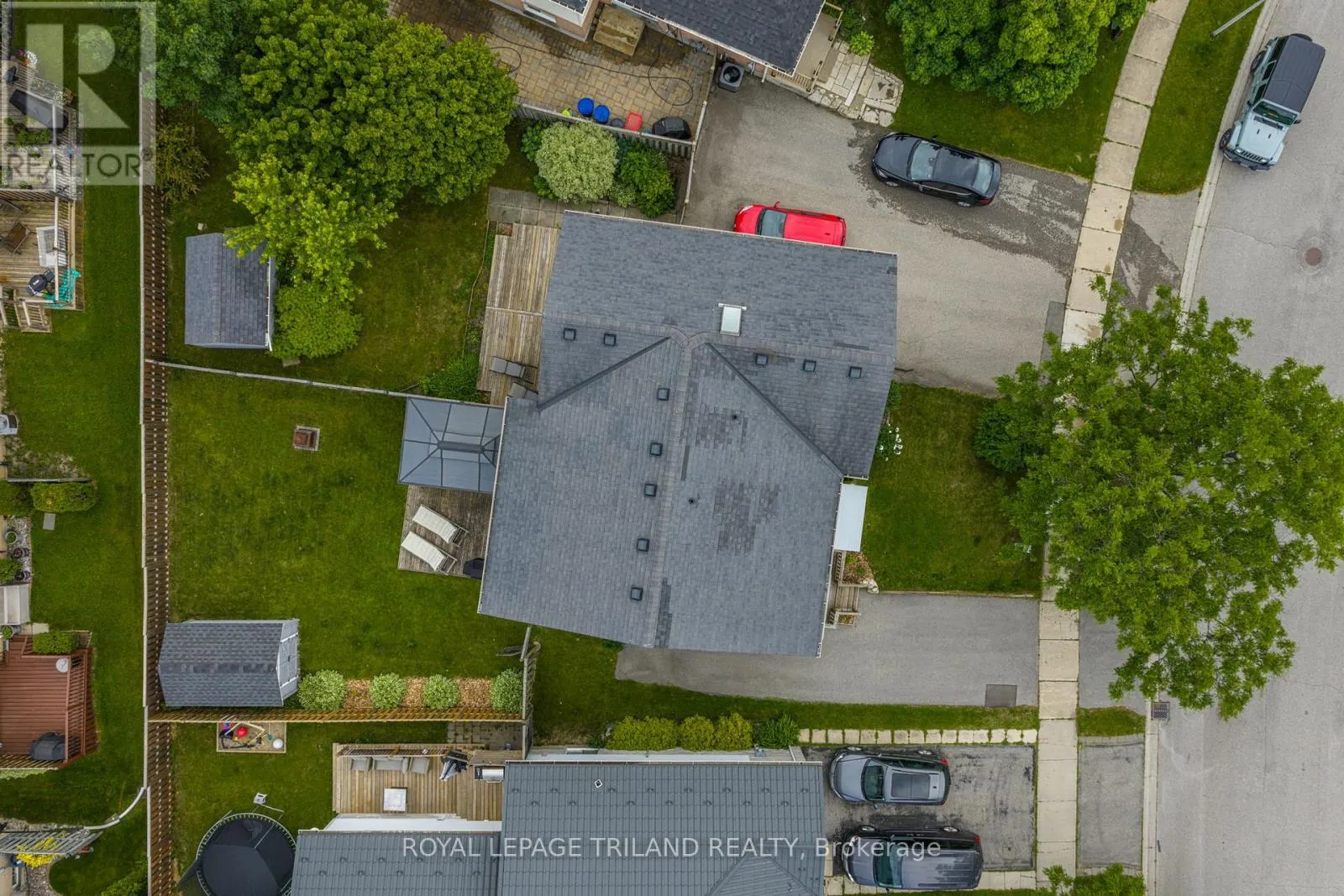147 GERALD CRESCENT