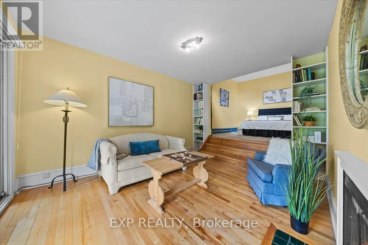 107 STANLEY AVENUE