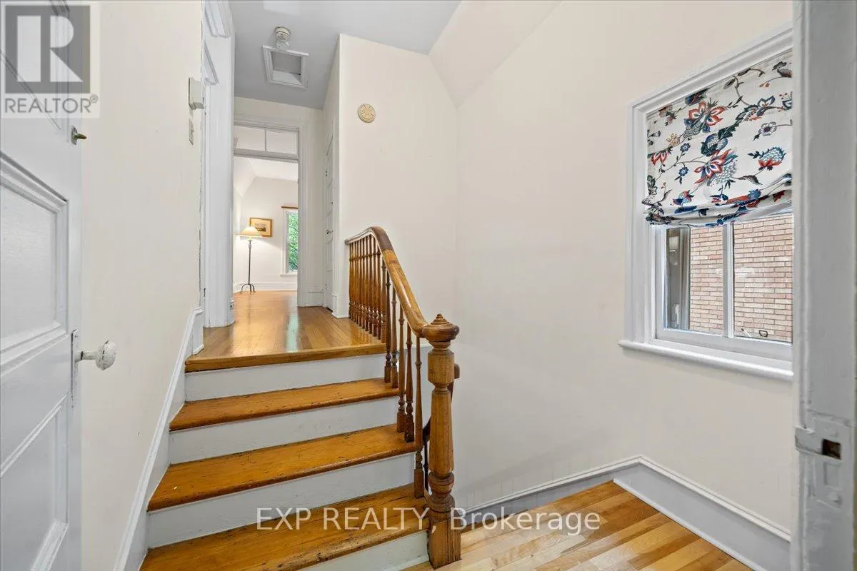 107 STANLEY AVENUE