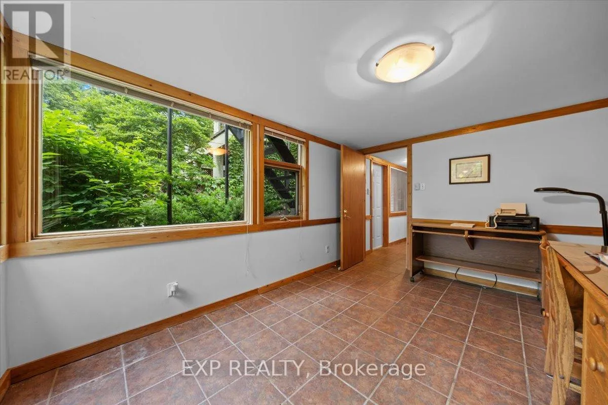 107 STANLEY AVENUE