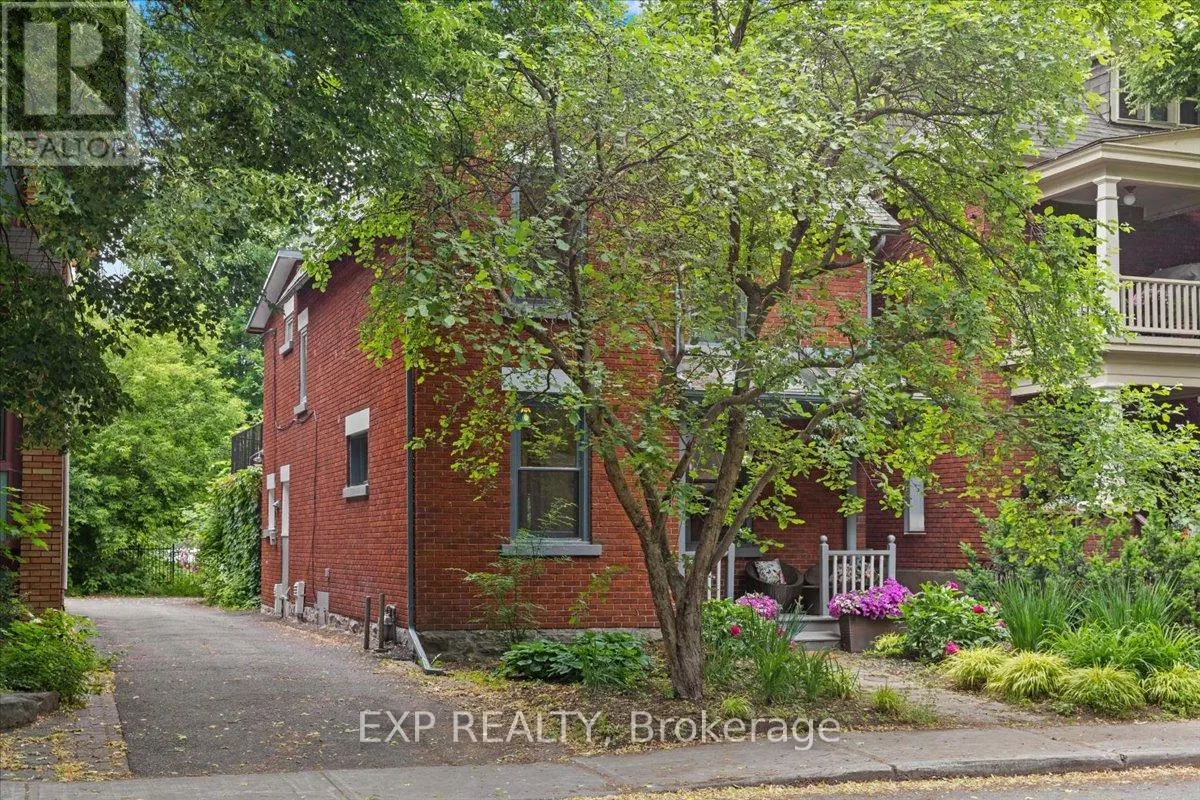 107 STANLEY AVENUE