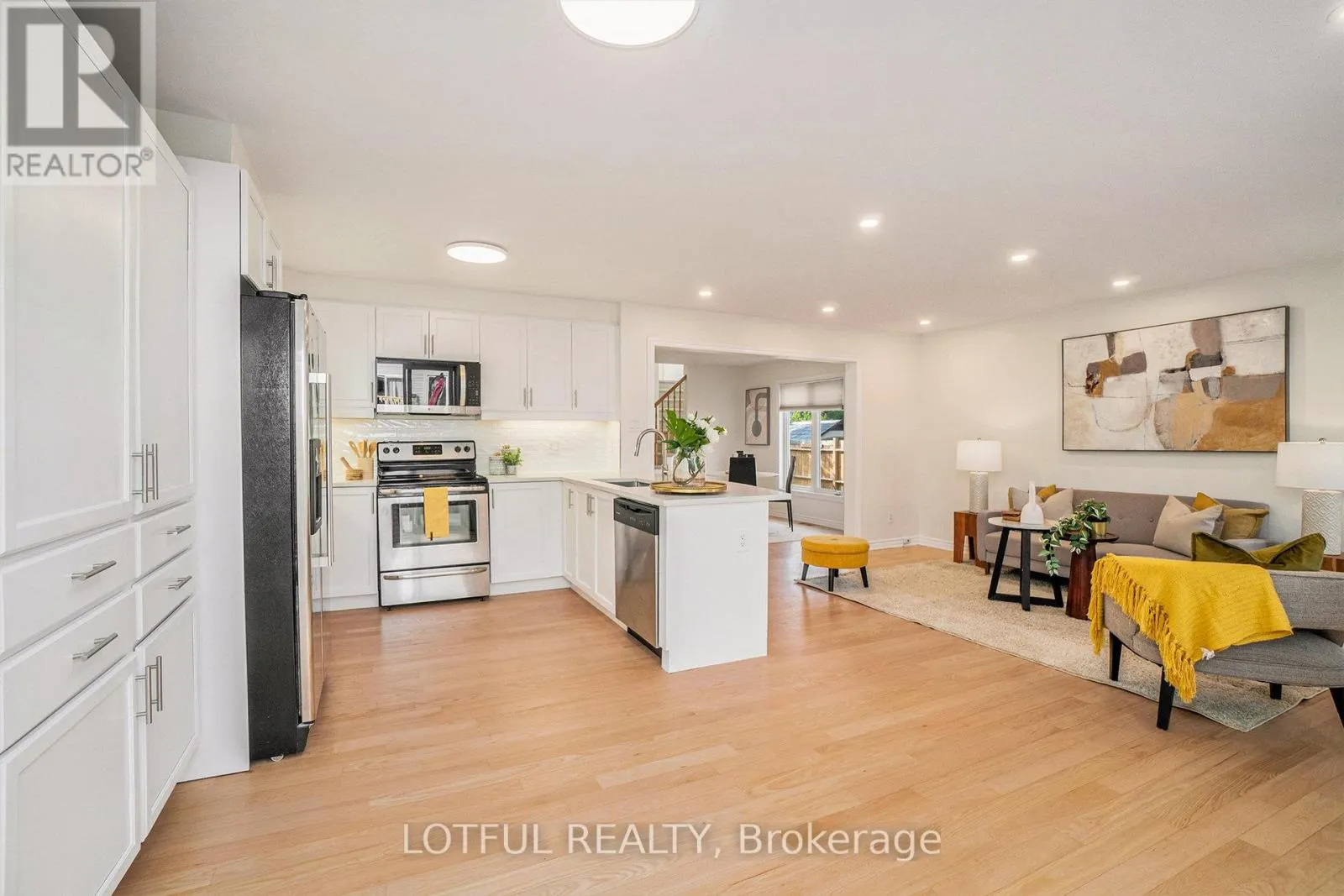 881 CAMPOBELLO DRIVE