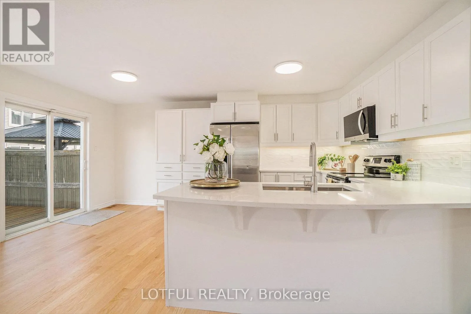 881 CAMPOBELLO DRIVE