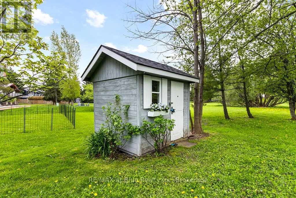 147 CARMICHAEL CRESCENT