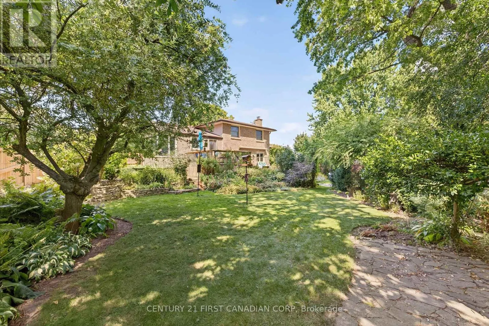 1432 NORMAN PLACE