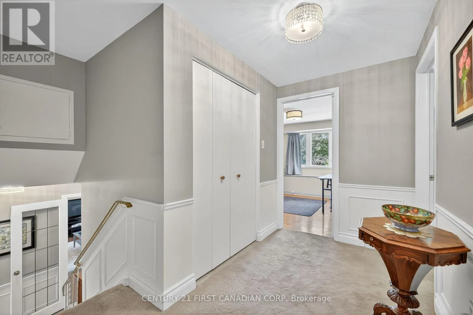 1432 NORMAN PLACE