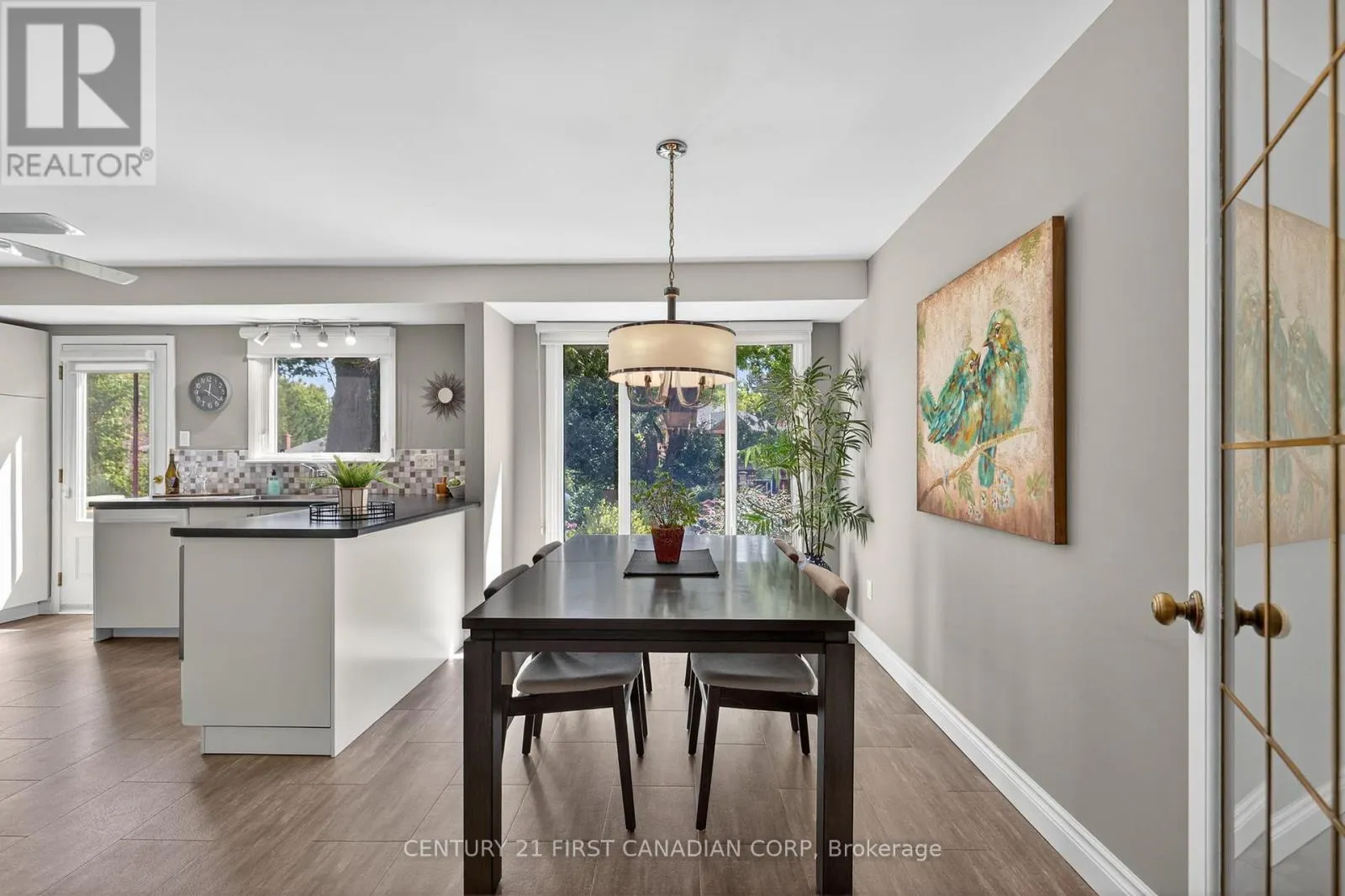 1432 NORMAN PLACE