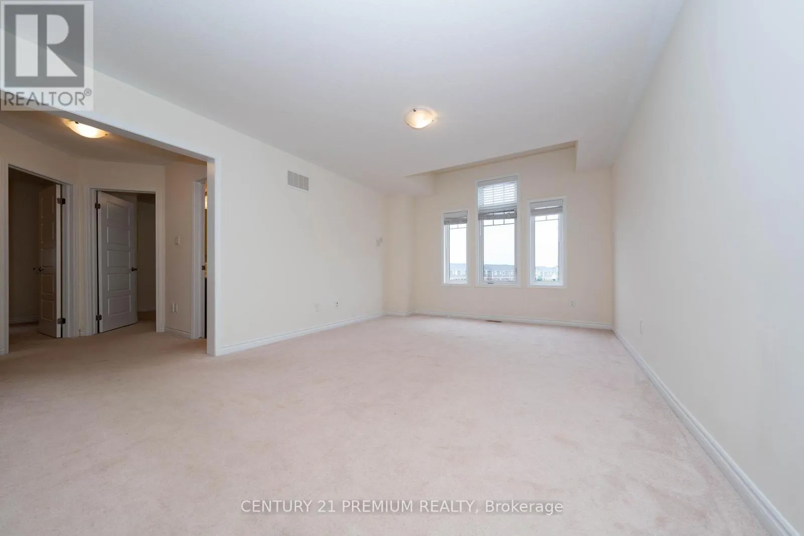 685 DOON SOUTH DRIVE