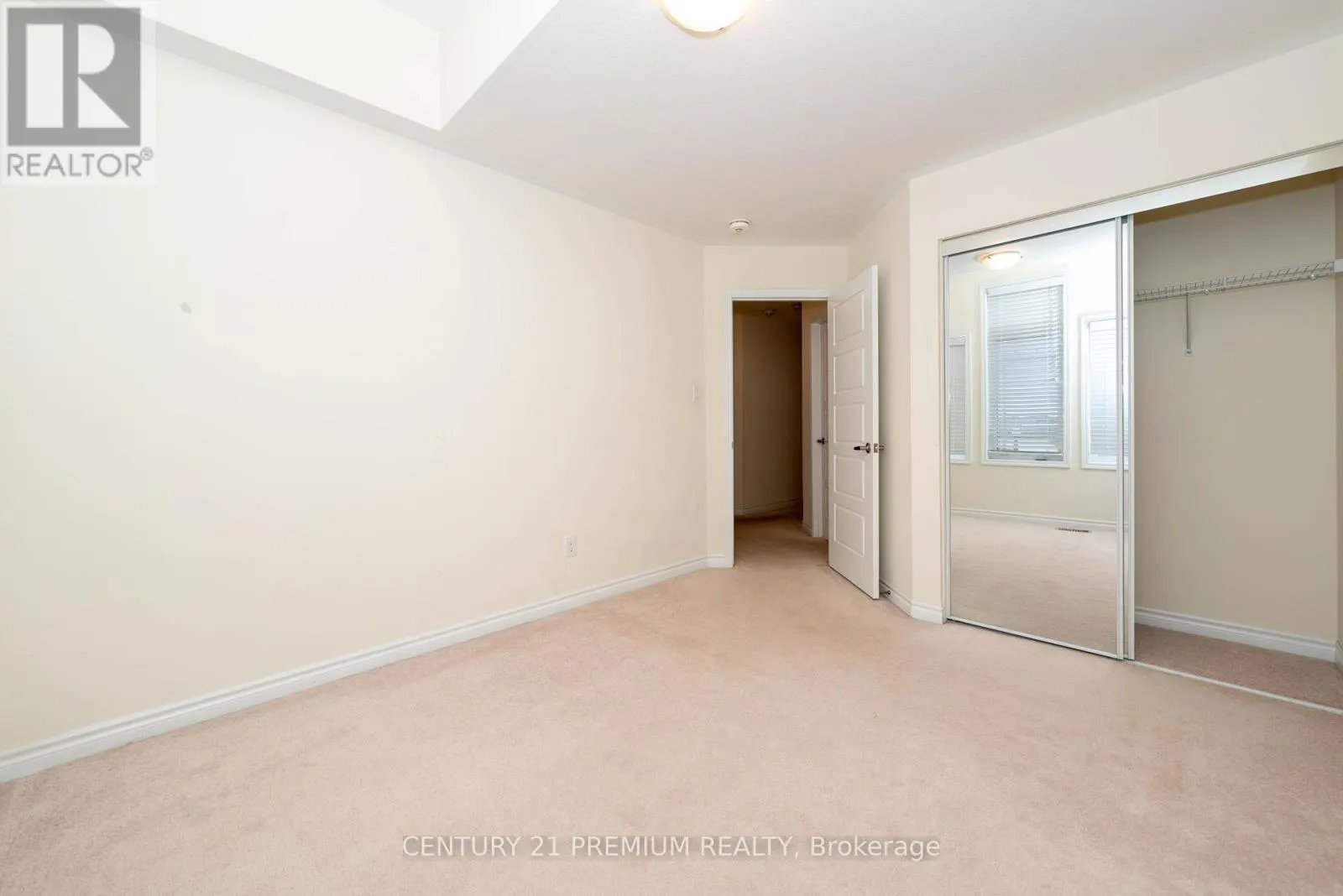 685 DOON SOUTH DRIVE