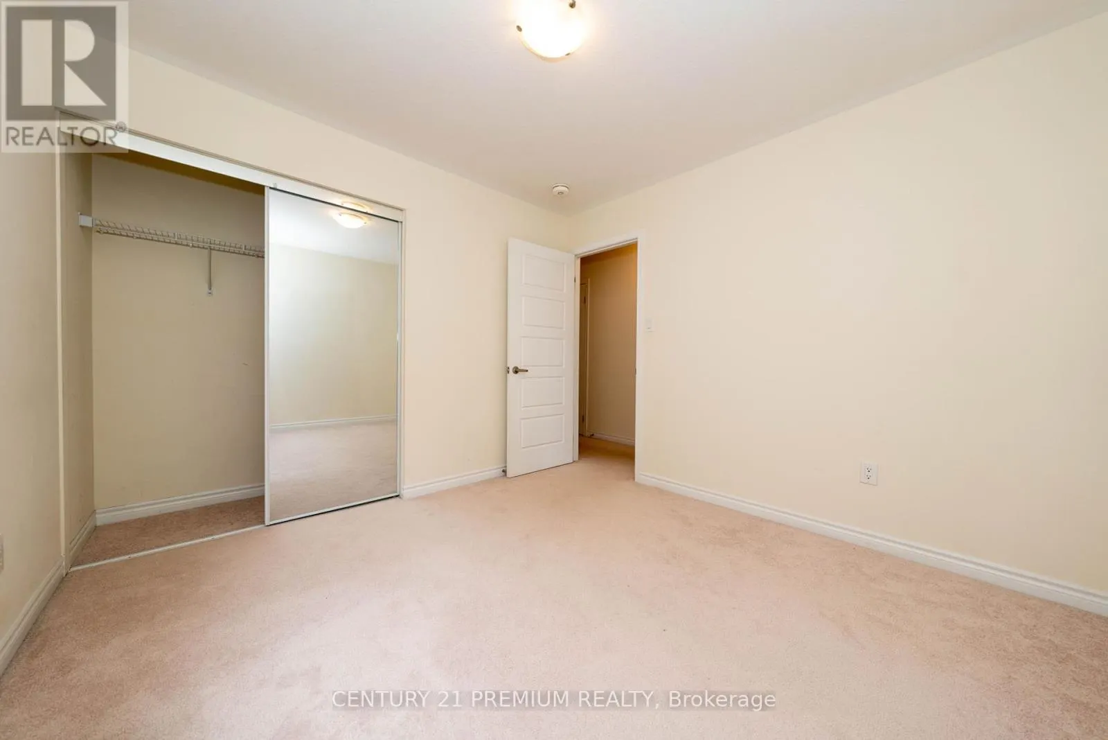 685 DOON SOUTH DRIVE