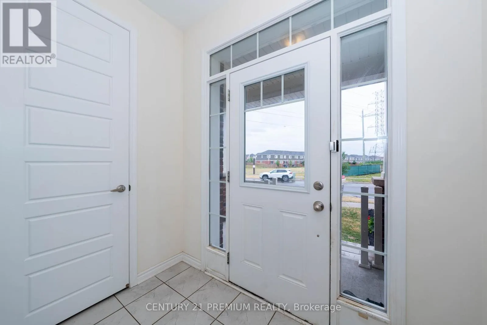 685 DOON SOUTH DRIVE