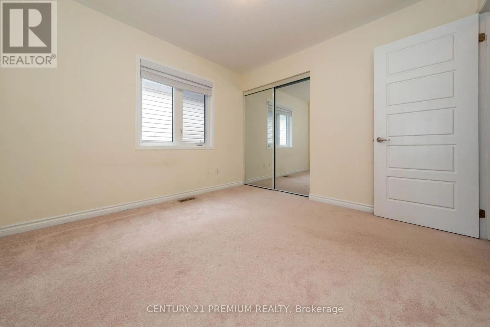 685 DOON SOUTH DRIVE