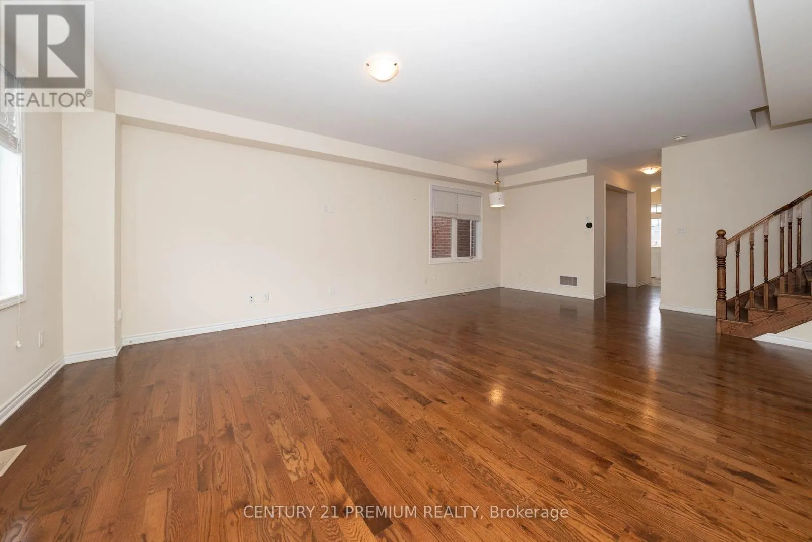 685 DOON SOUTH DRIVE