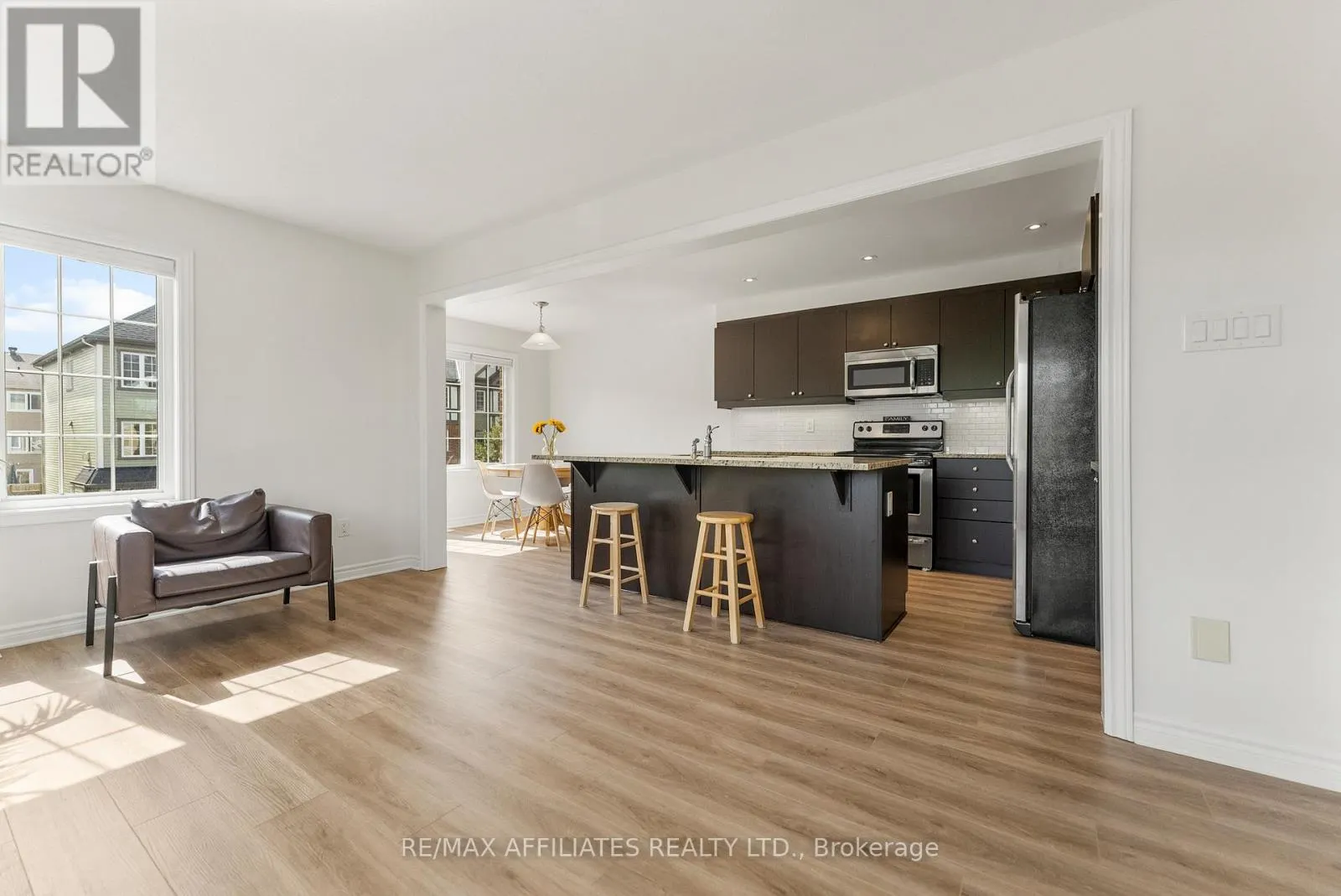 407 COLDWATER CRESCENT