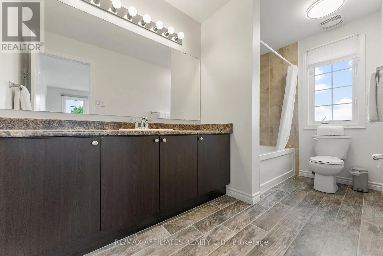 407 COLDWATER CRESCENT