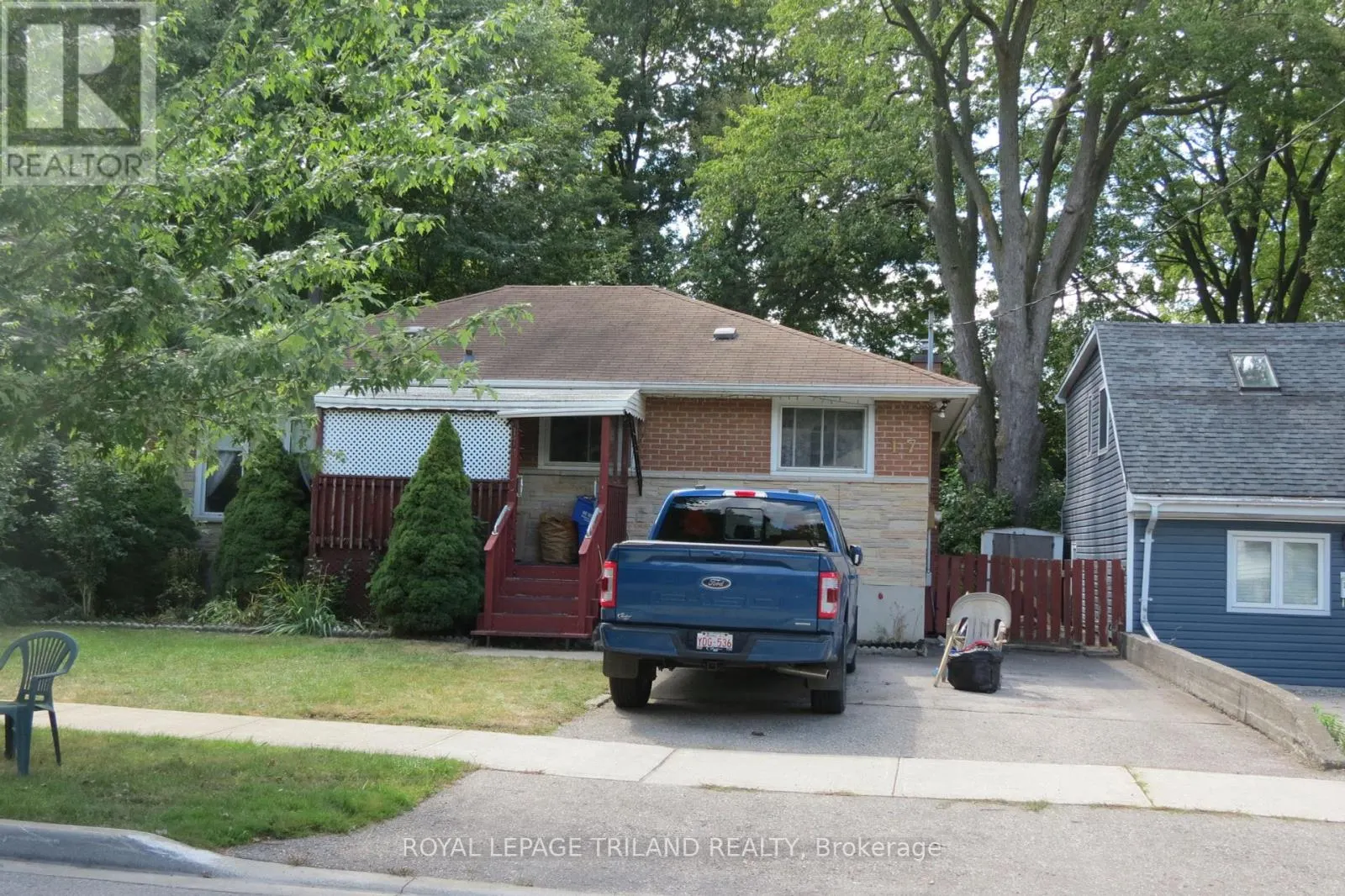 17 CLEMENS STREET