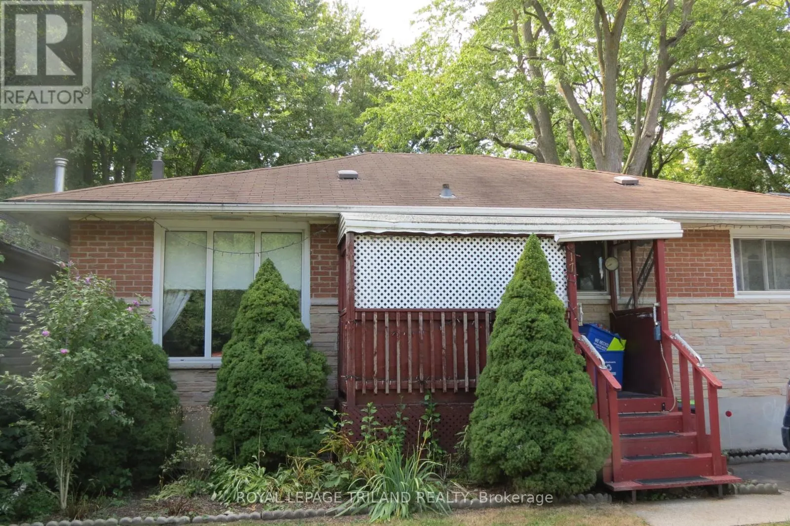 17 CLEMENS STREET