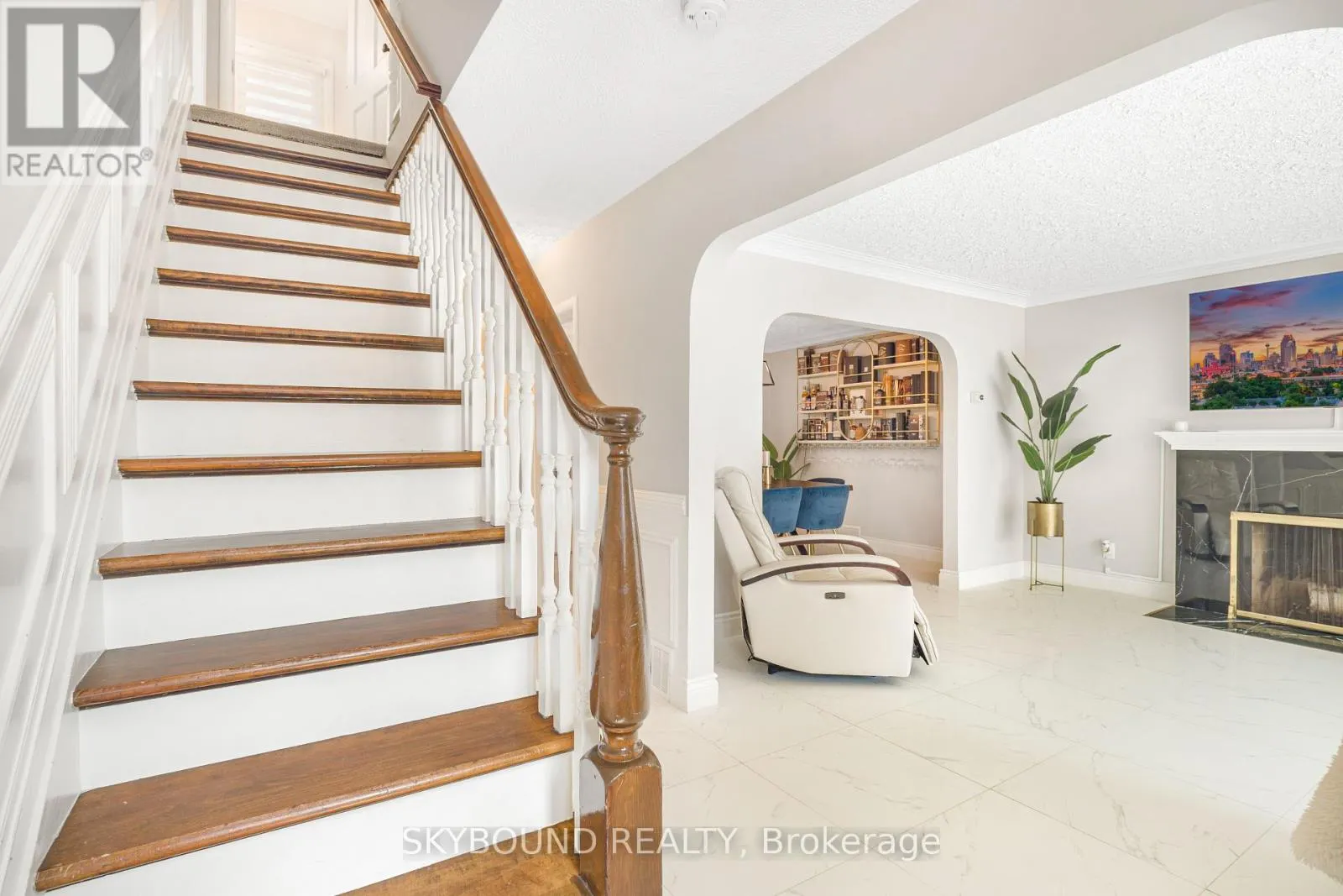 5177 VALLEY WAY