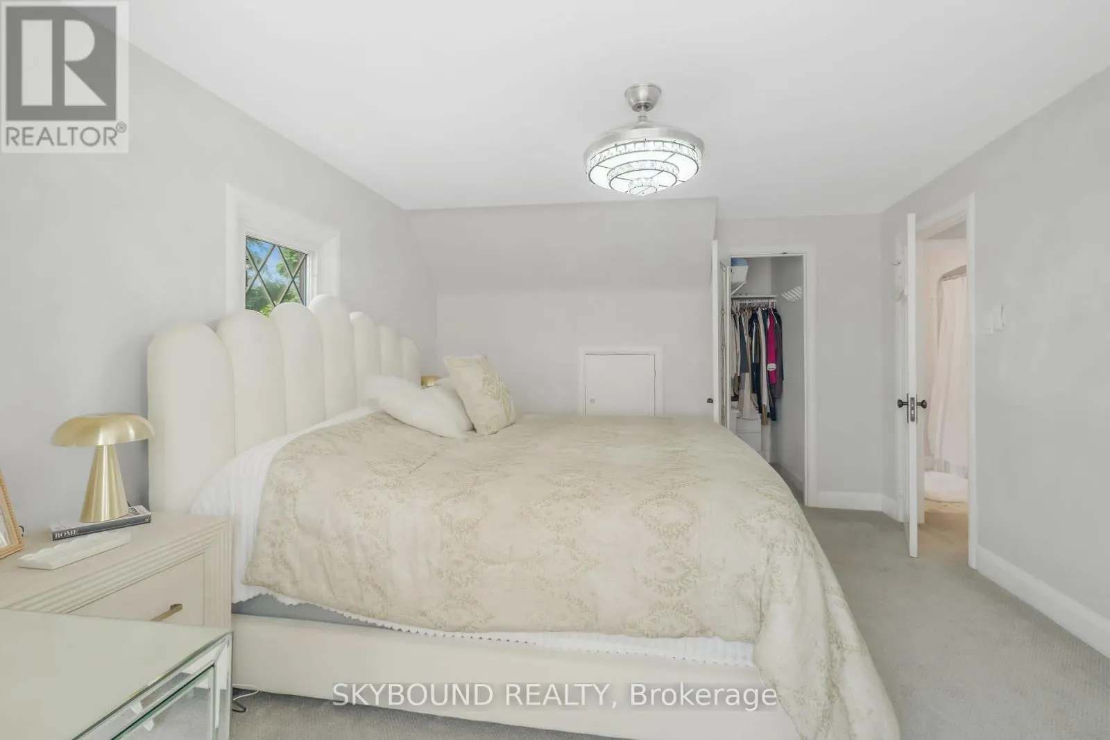 5177 VALLEY WAY