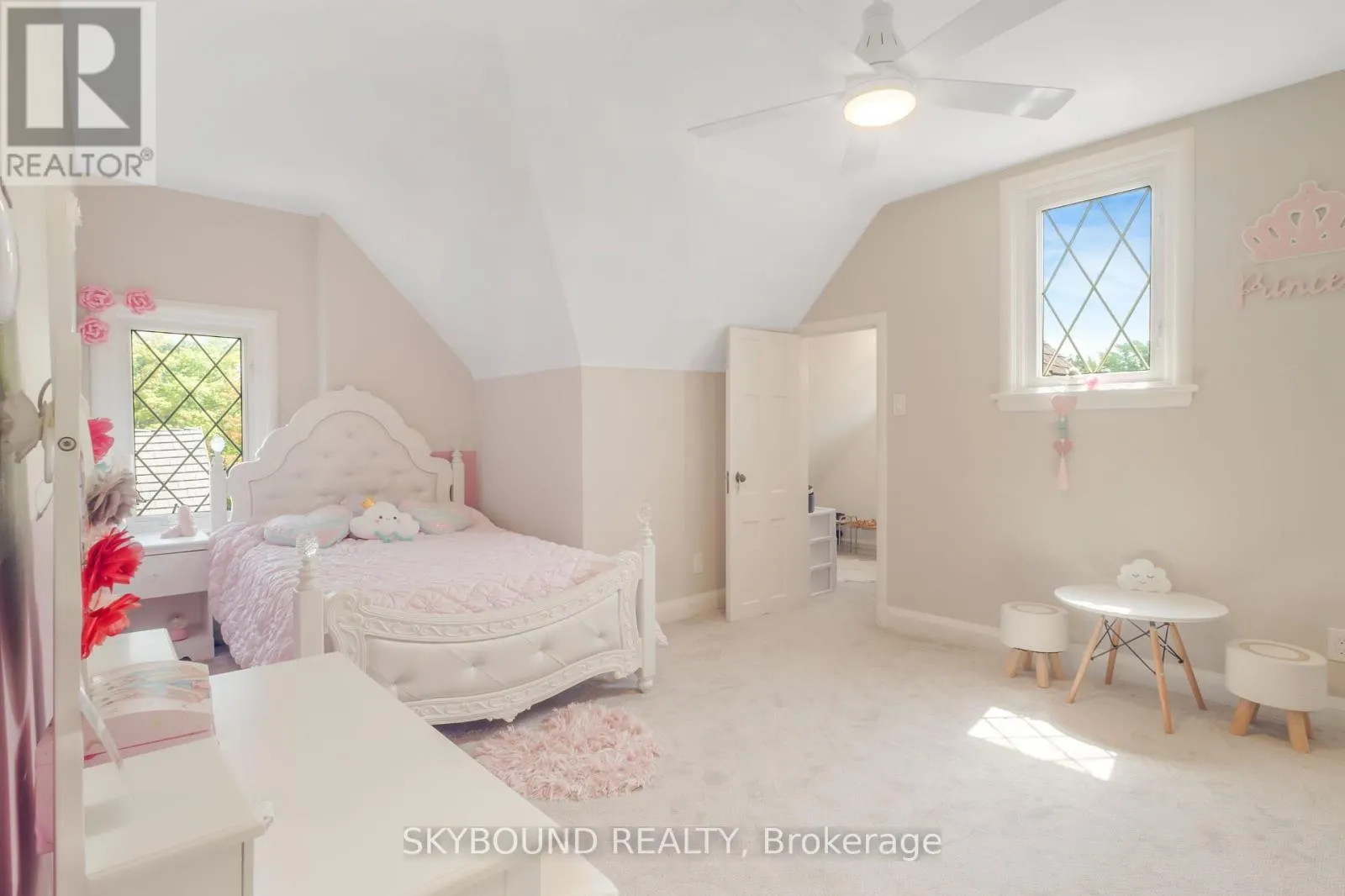 5177 VALLEY WAY
