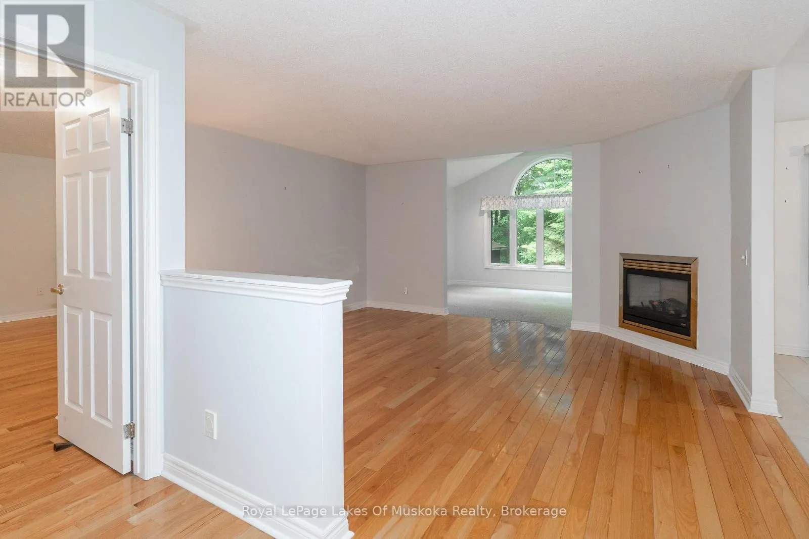 25 STONEHEDGE CLOSE