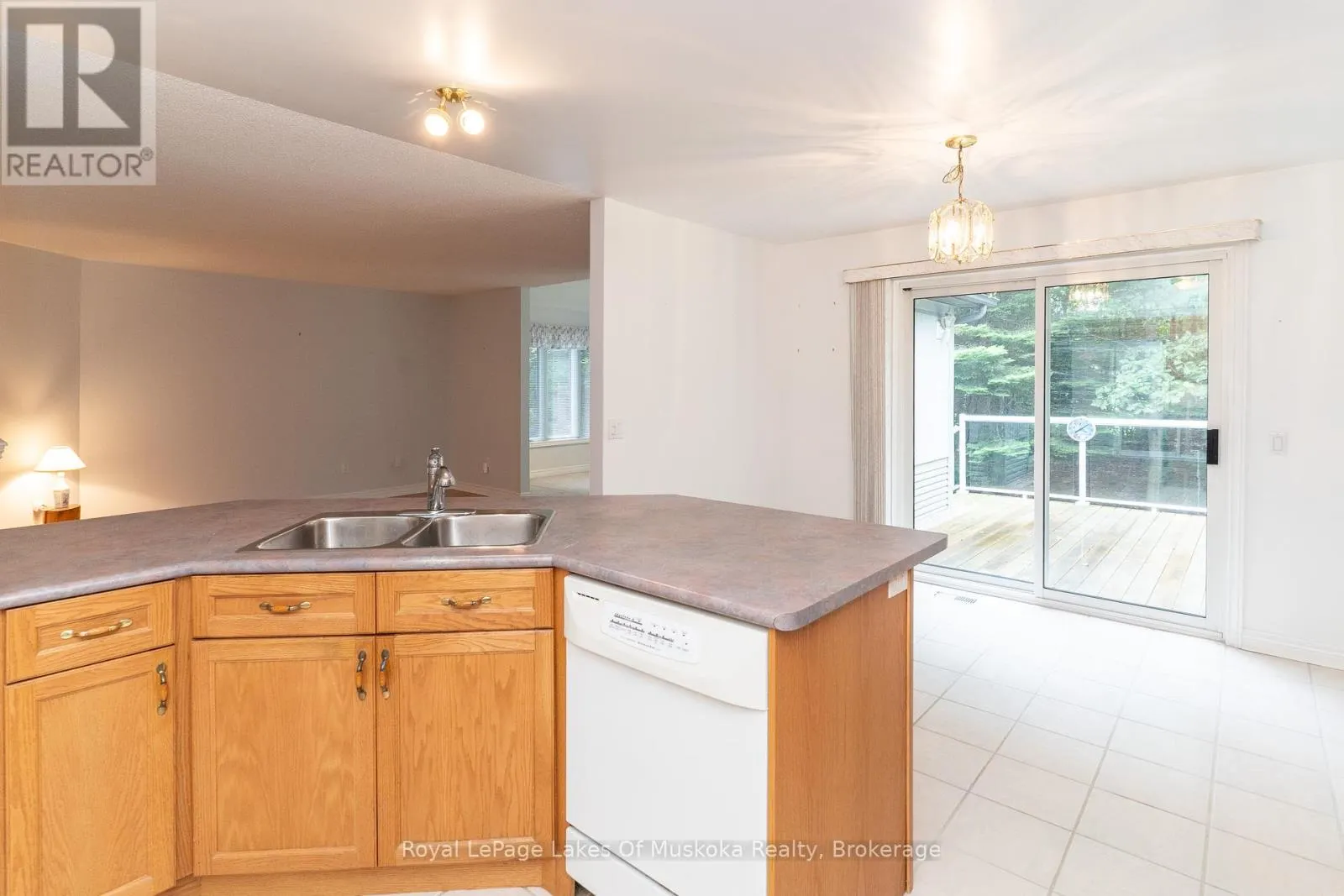 25 STONEHEDGE CLOSE