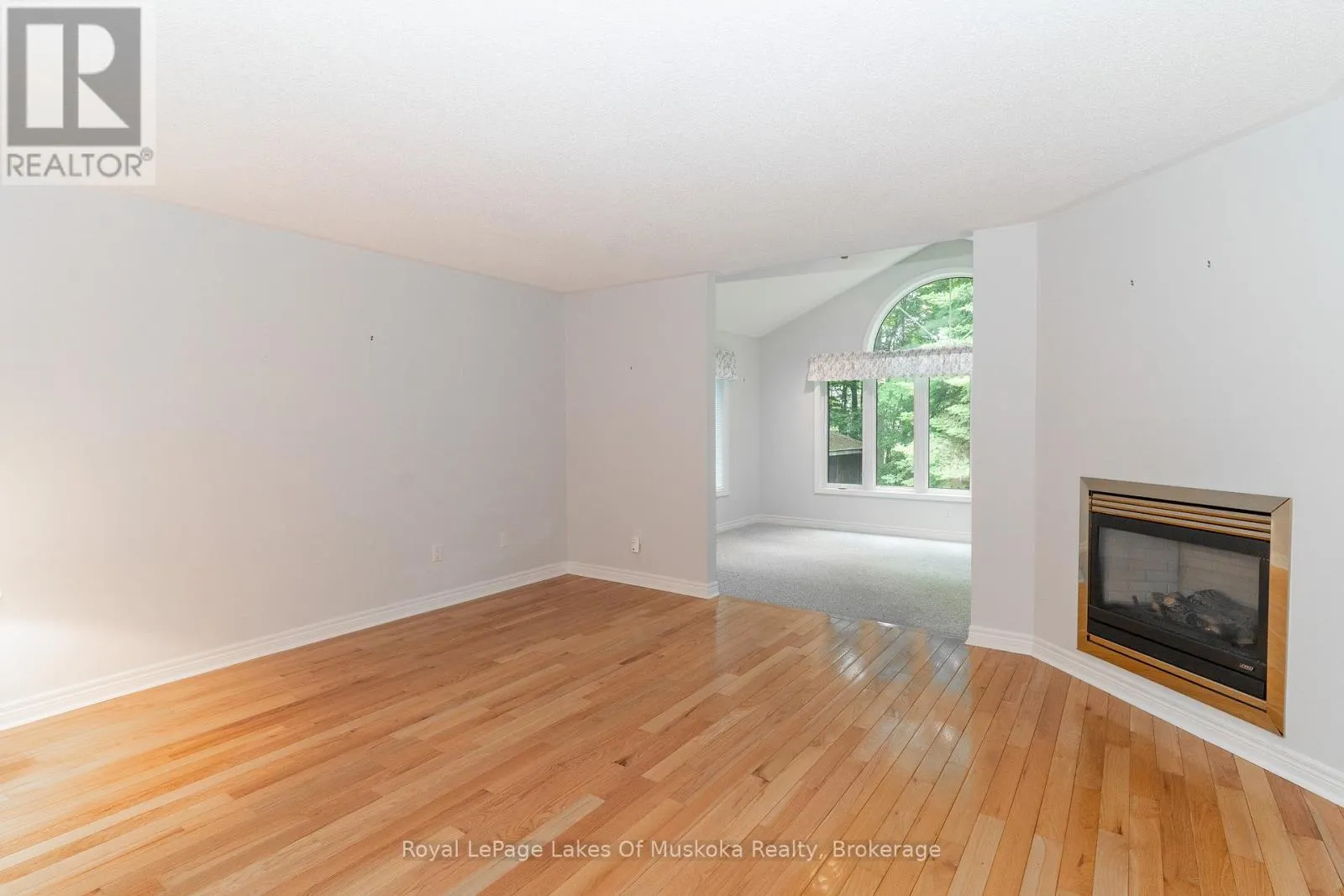 25 STONEHEDGE CLOSE