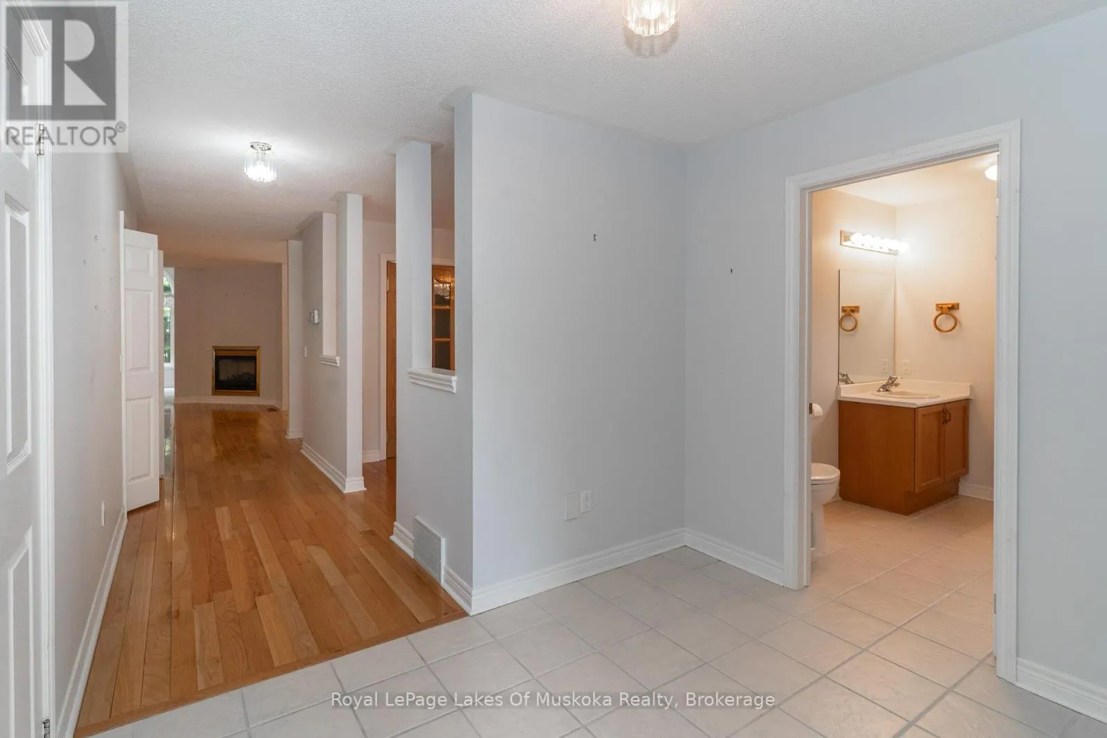 25 STONEHEDGE CLOSE